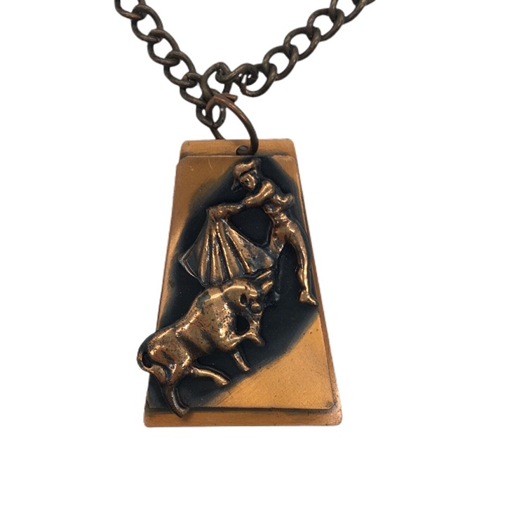 Copper Pendant Necklace Dimensional Matador Bull Fighting 1950s Vintage 19 Chain