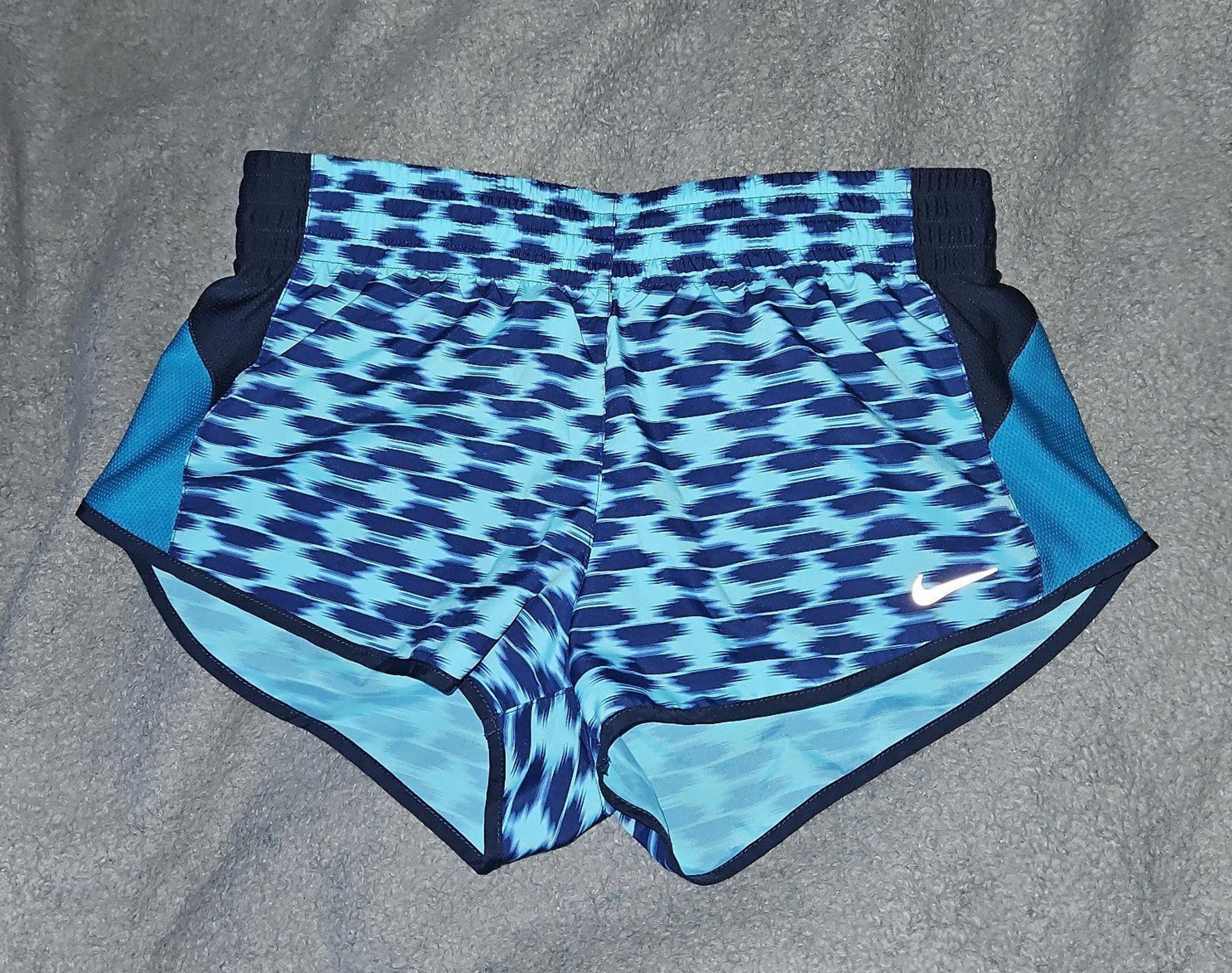 NIKE Dri-Fit Women's Lined Running Shorts size S