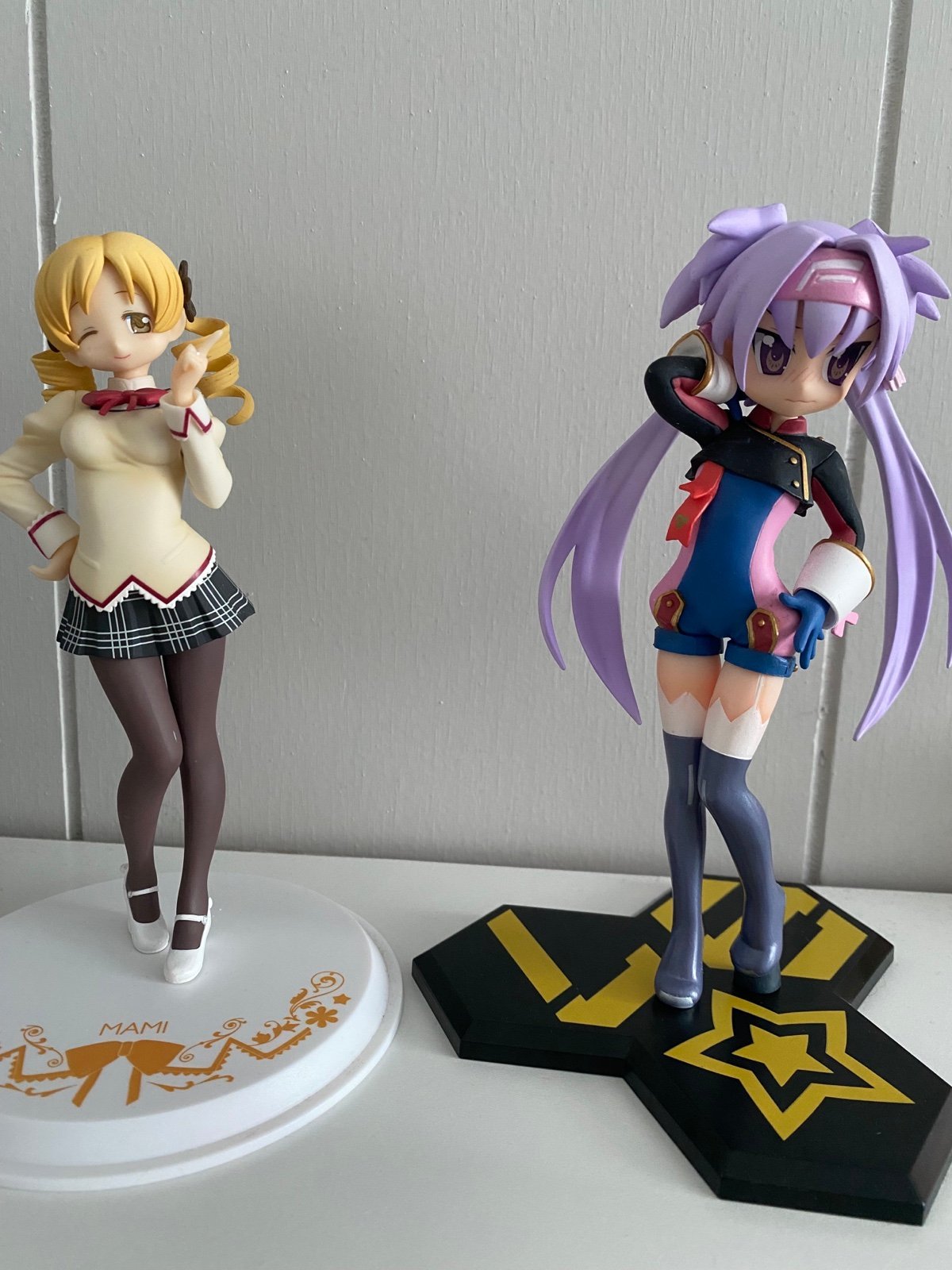 ☆ Mami tomoe figure + Lucky star kuji macross figure