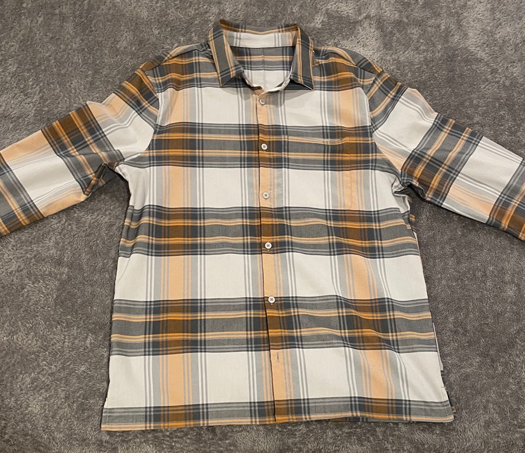 Lululemon button down size large