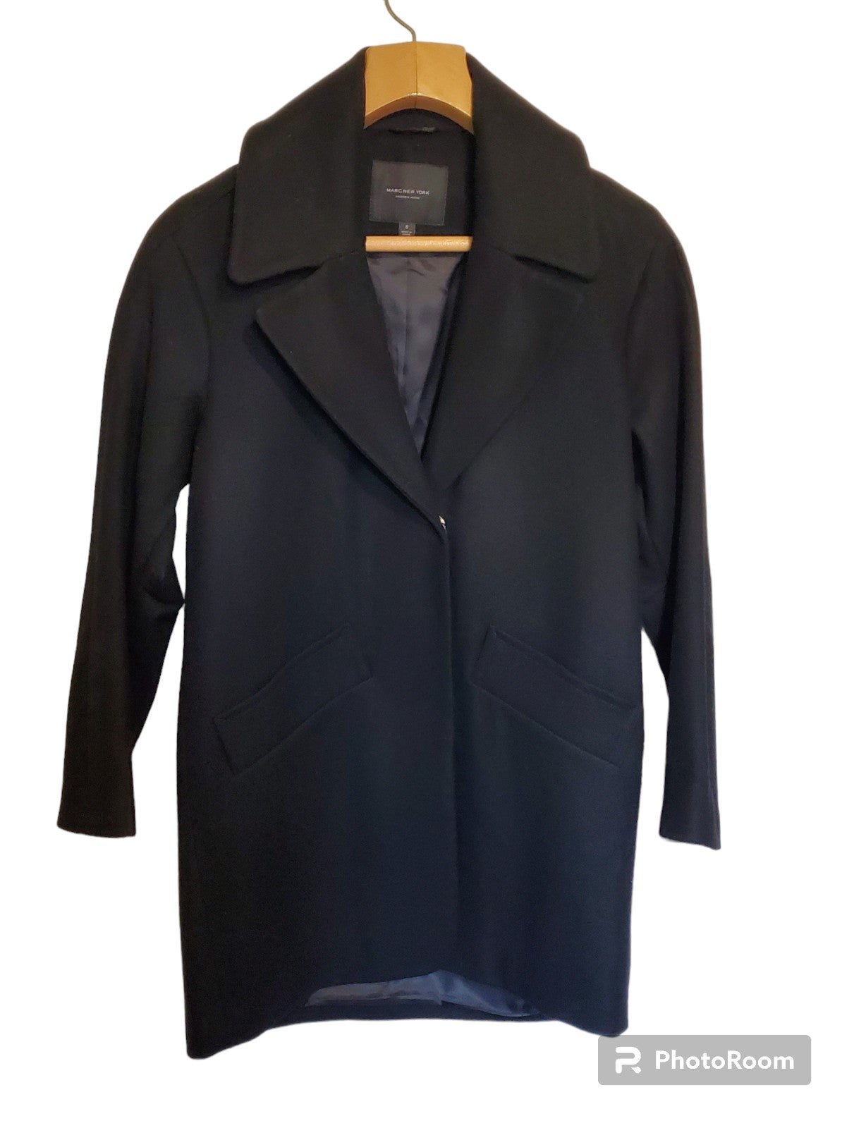 Andrew Mark New York black women's classic wool coat size 6.