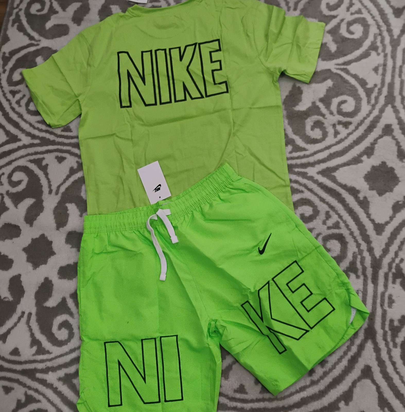 Nike mens short set t-shirt and shorts outfit
