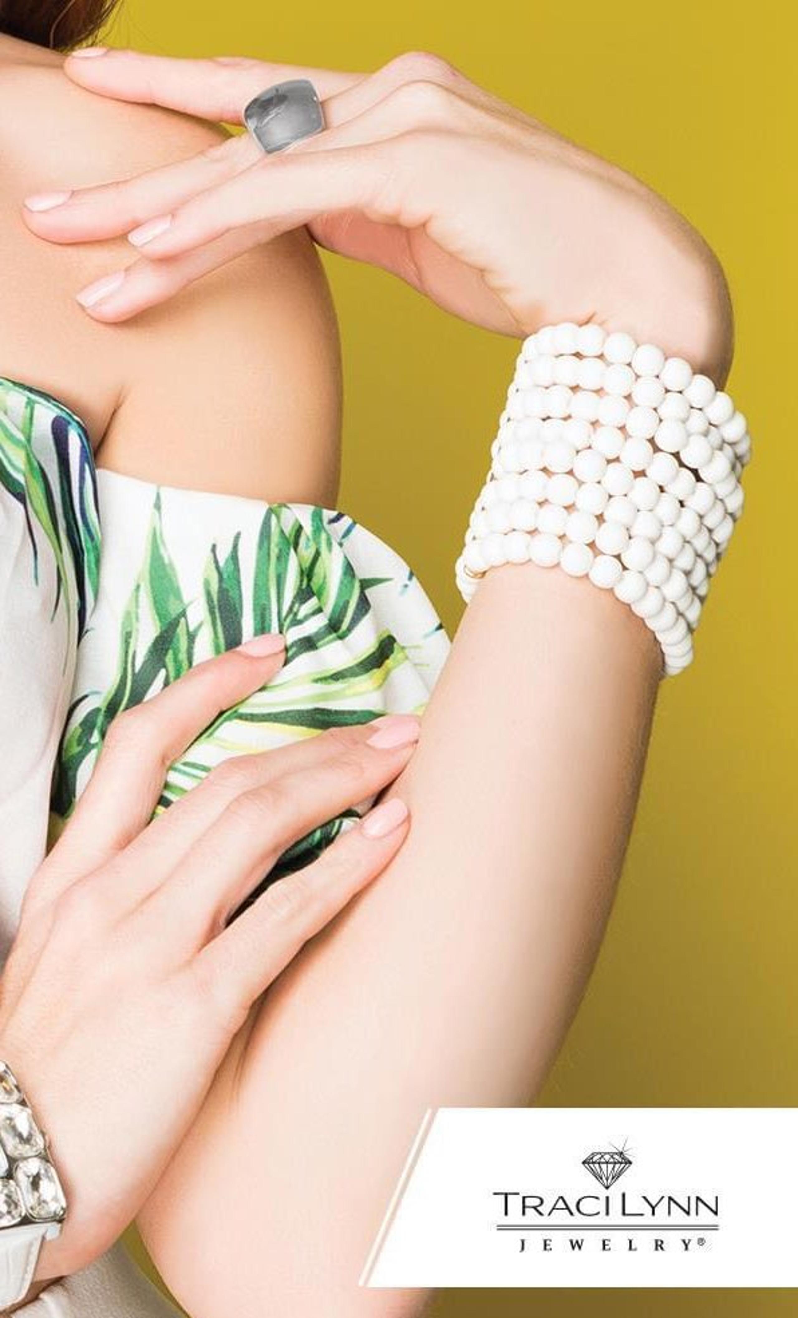 Traci Lynn Coconut White Bracelet