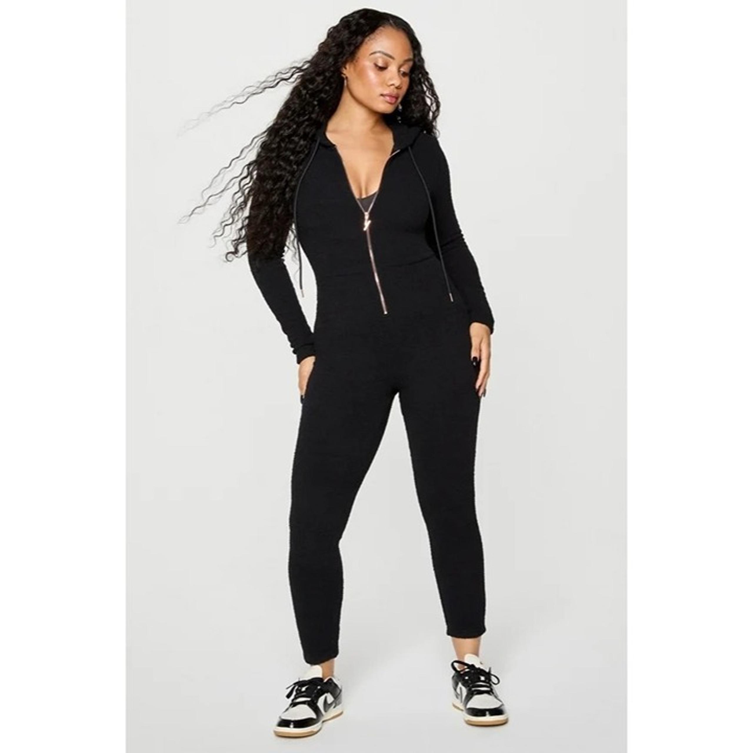Fabletics Yitty Pet Me Heart Pocket Onesie Sz M Teddy Black Cavier Gold Pantsuit