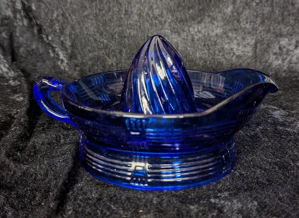 Vintage Hazel-Atlas Criss Cross Pattern Ritz Blue Citrus Orange Reamer
