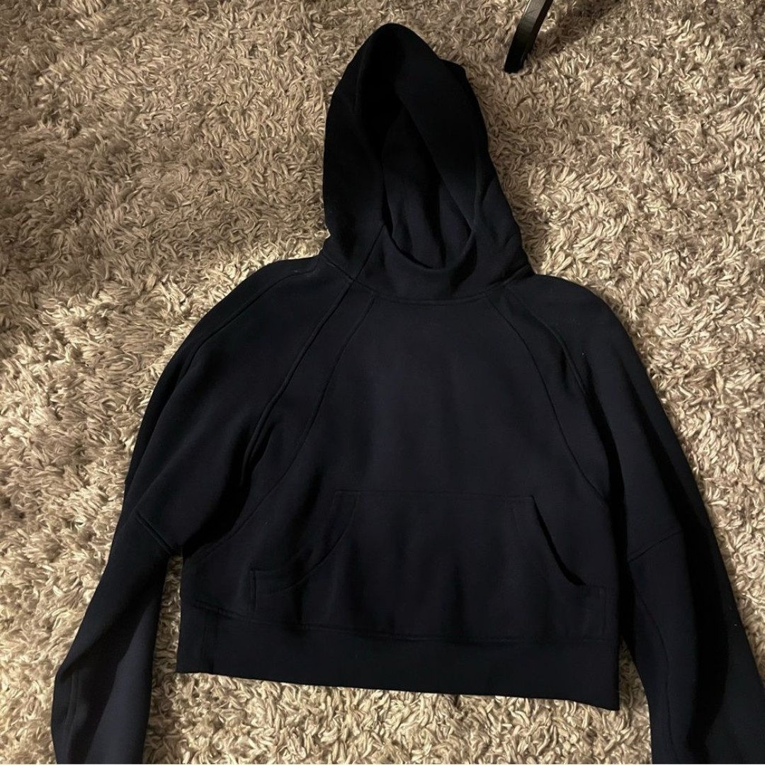 Lululemon oversized scuba hoodie true navy size. Xs/s