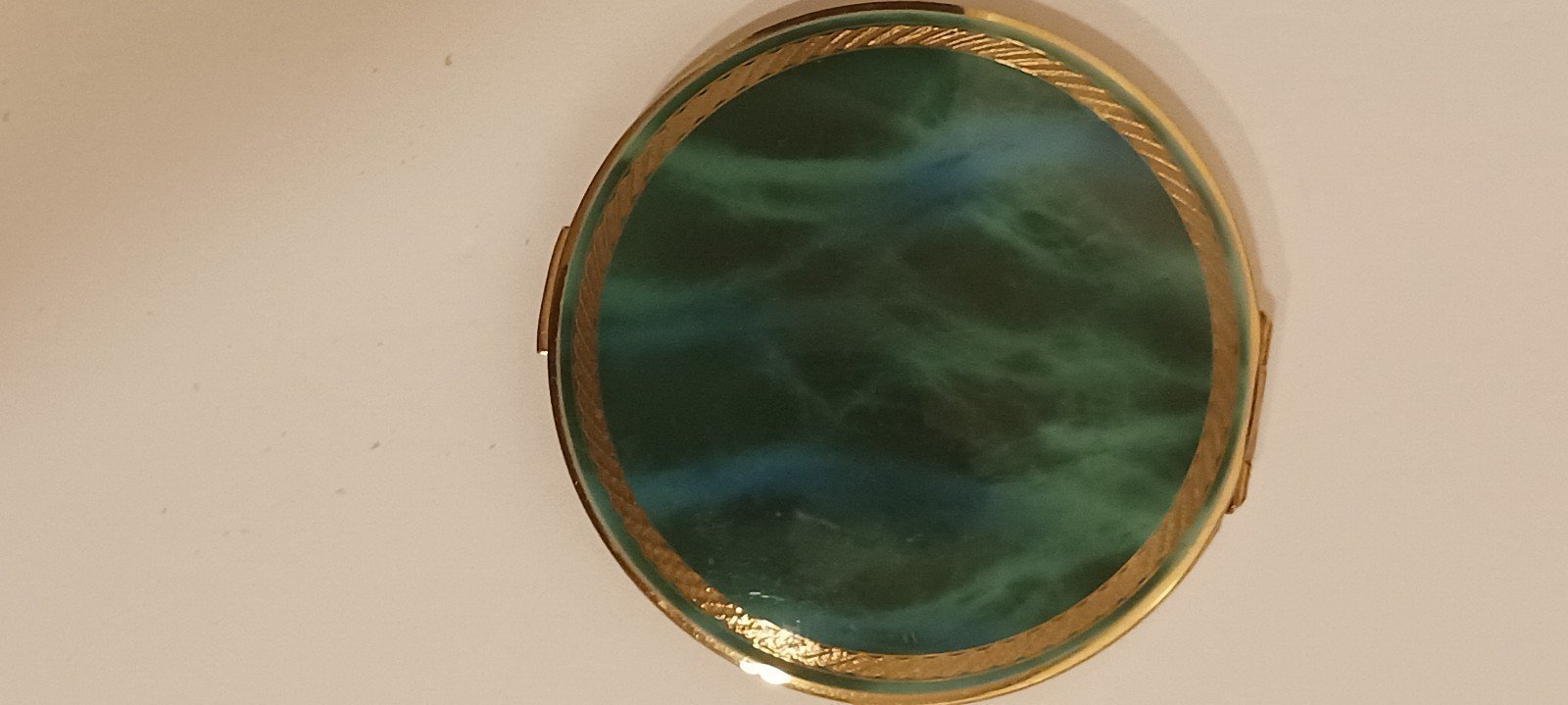 Compact for make-up/face powder by Stratton of London