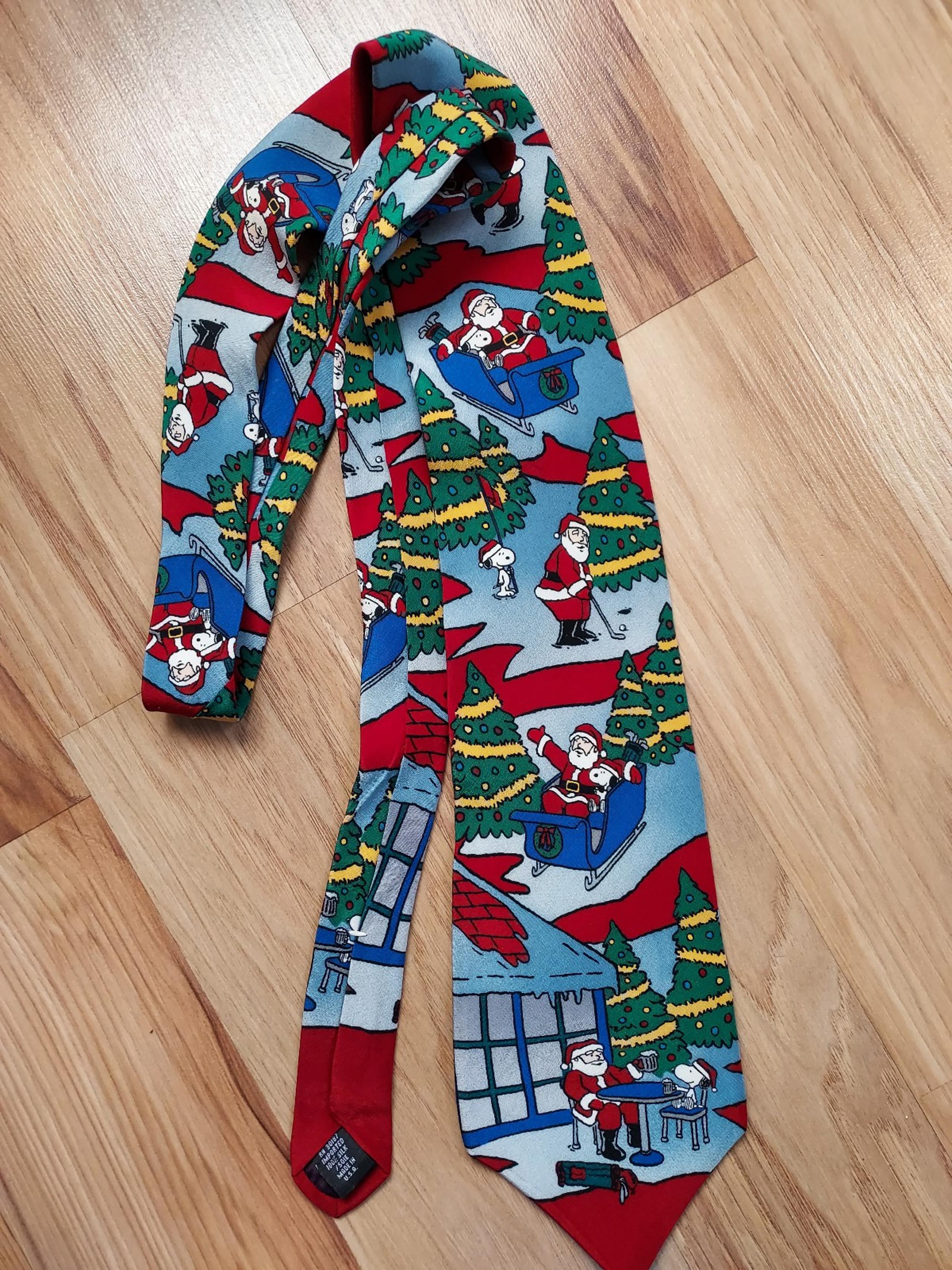 Peanuts Silk Tie Necktie Snoopy  Santa Golf Tree Sleigh Pattern USA