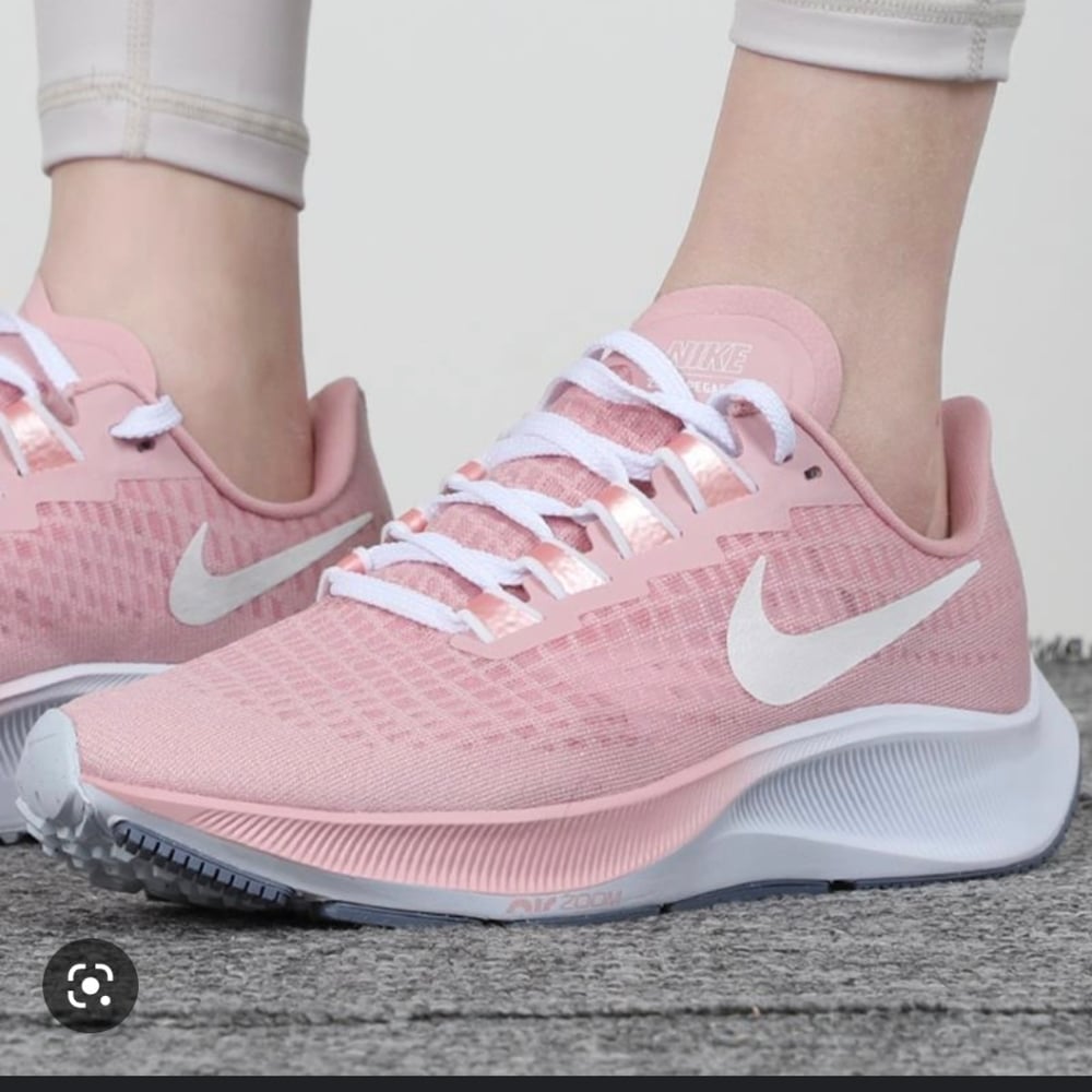 NIKE air zoom pegasus 37 pink shoes size 11