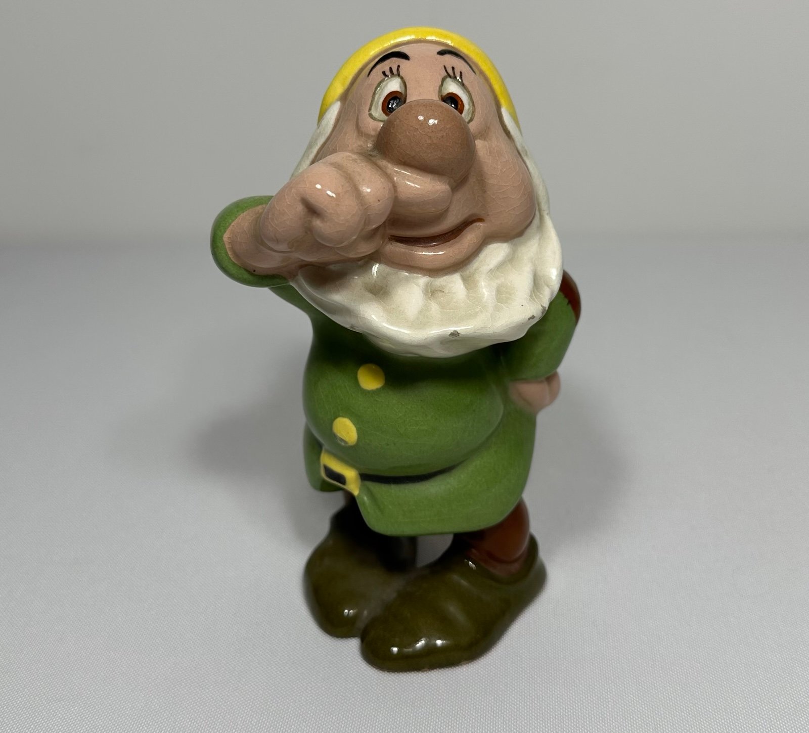 Vintage 1940's Walt Disney Evan K Shaw Sneezy Snow White 5.5 Ceramic Figurine