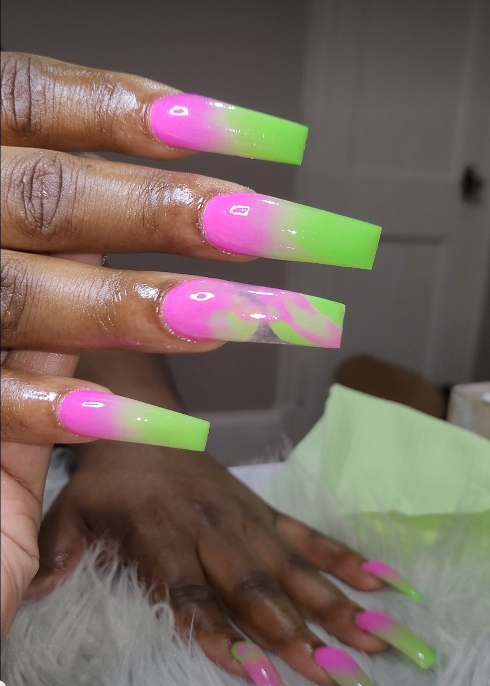 Acrylic Ombre Freestyle Press on Nails