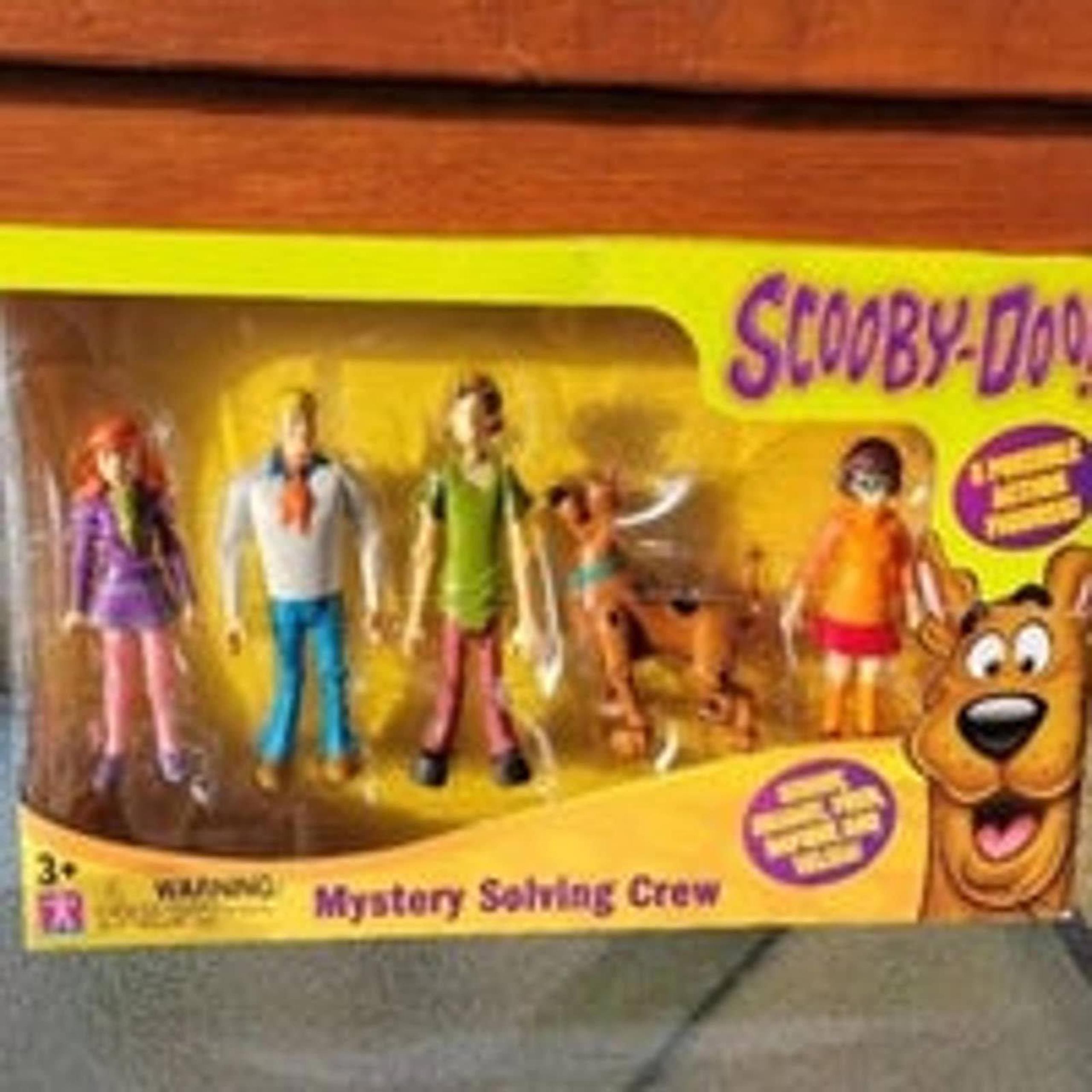 Scooby Doo Shaggy and the Gang Action Figures Toy Set New in Box