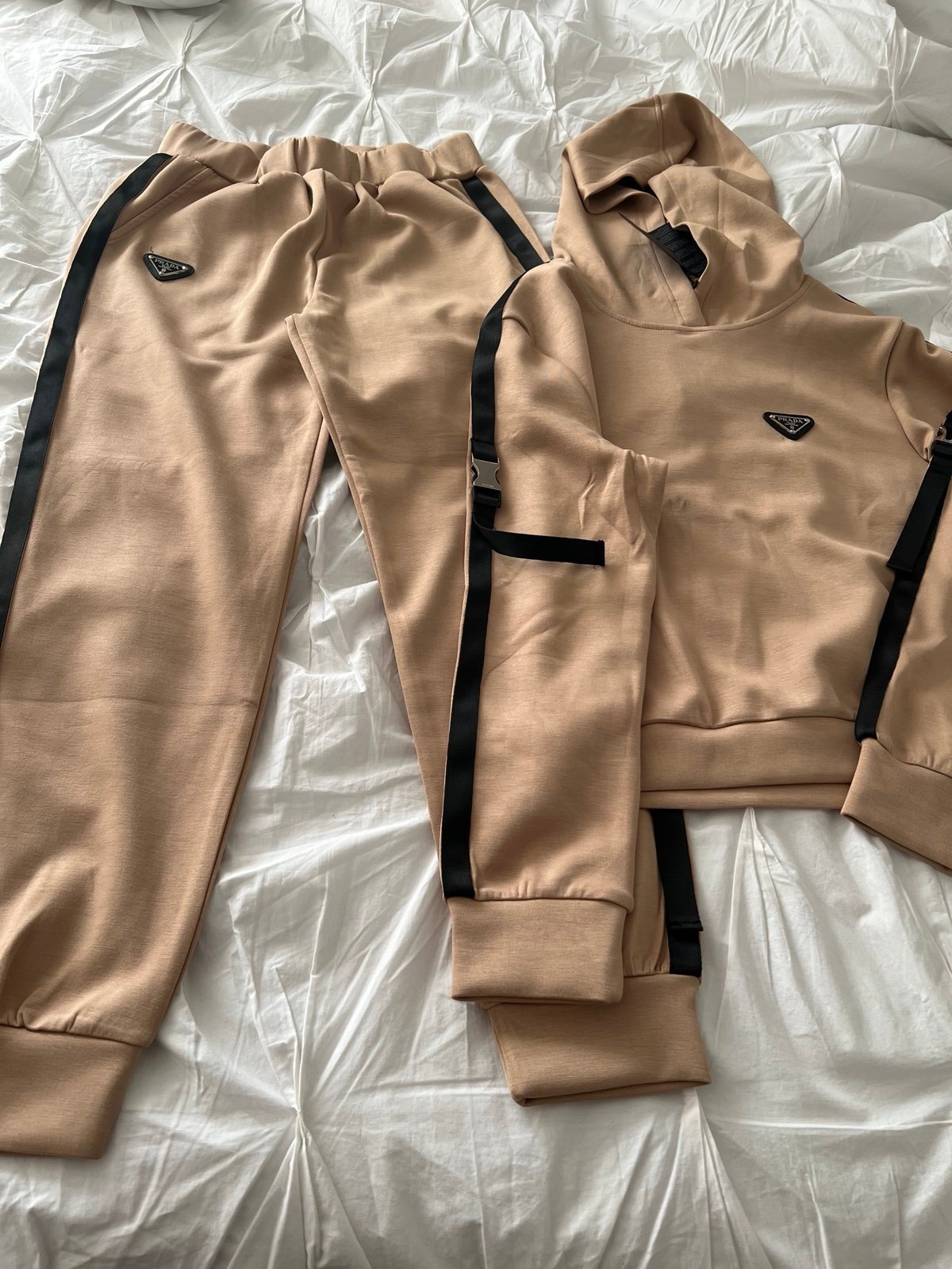 Women fashion tracksuit size medium