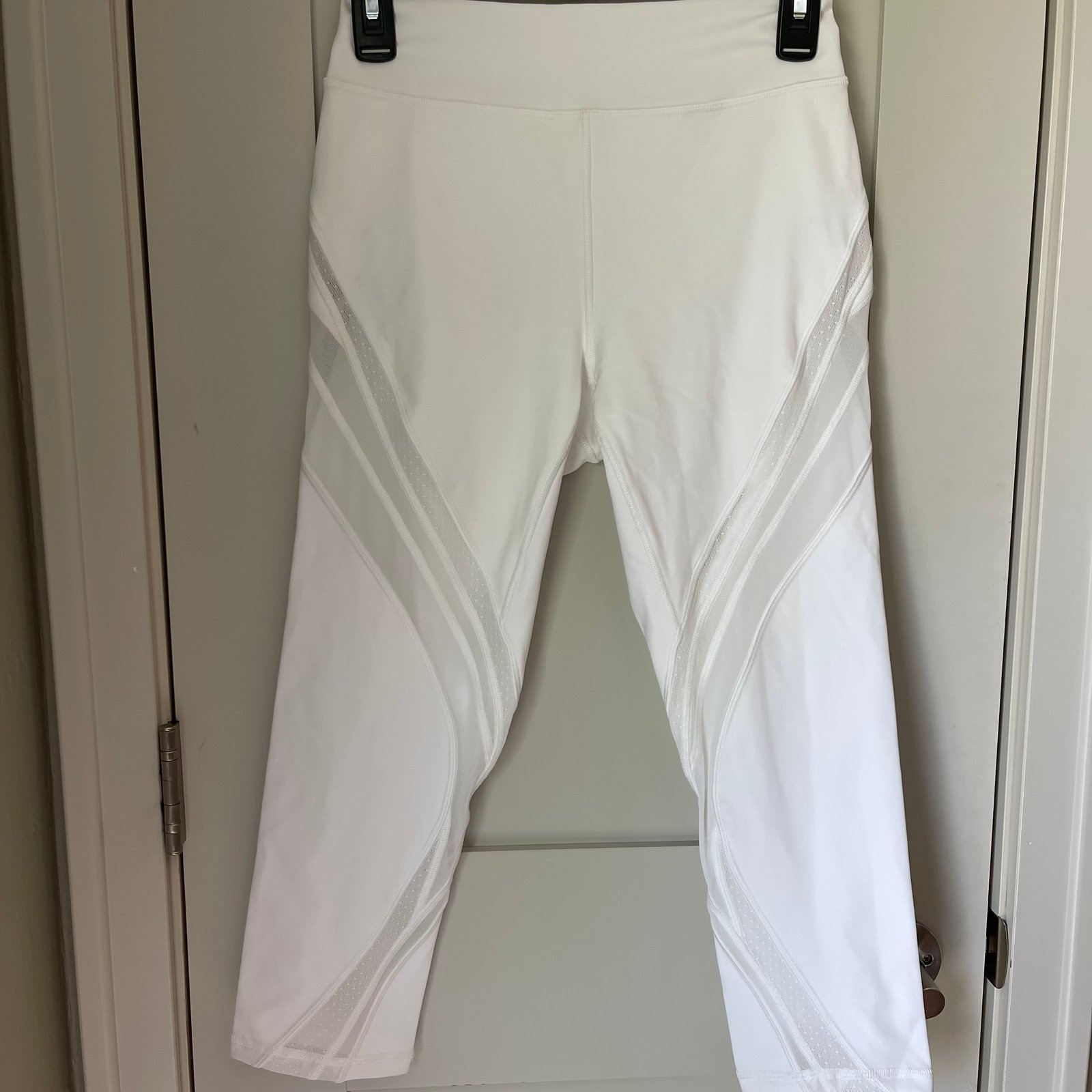 Lululemon Athletica Wunder Under HR Crop 21 White Mesh Size 8