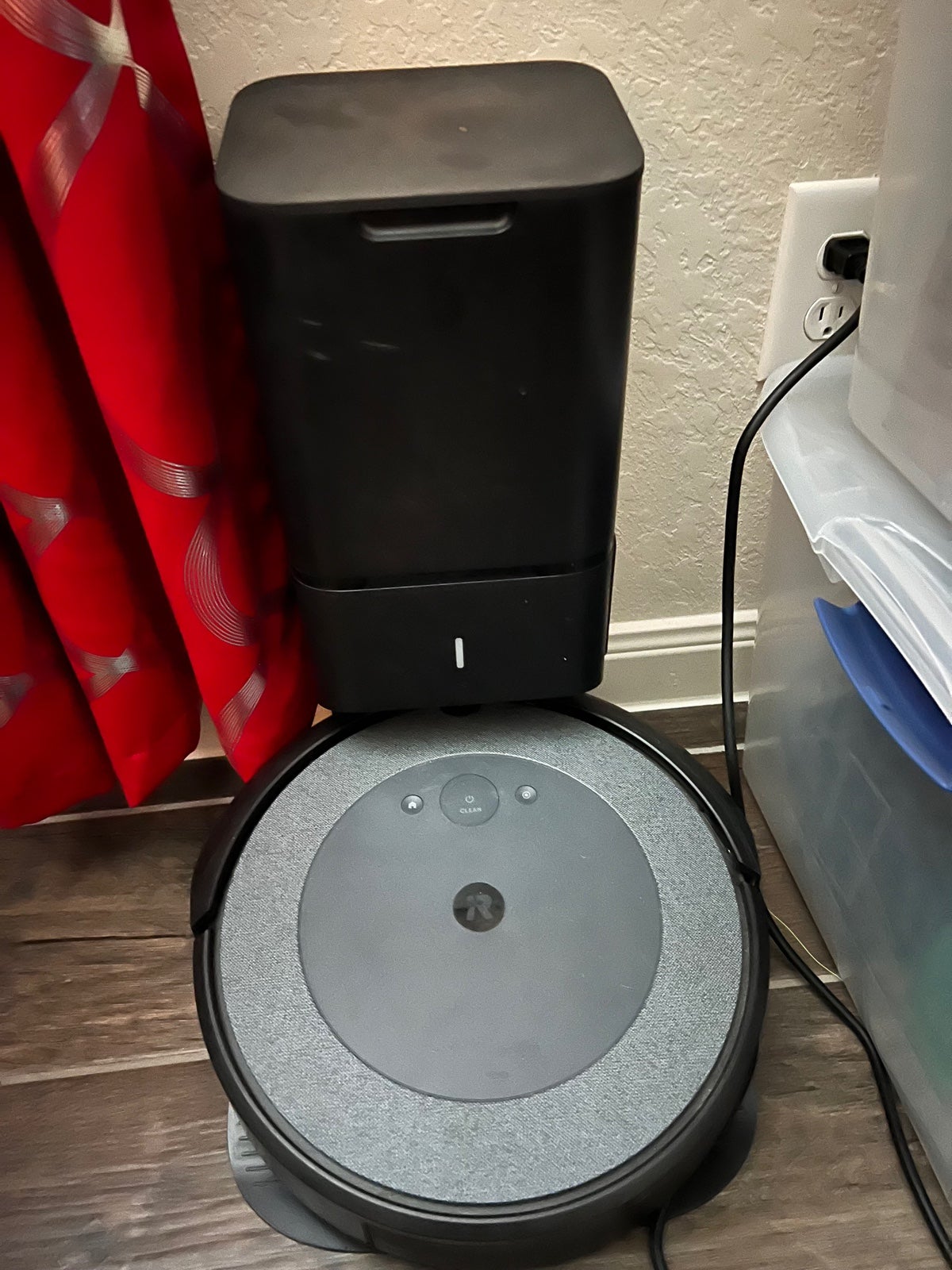 iRobot Roomba i3+ EVO (3550) Wi-Fi Connected Self Emptying Robot Vacuum