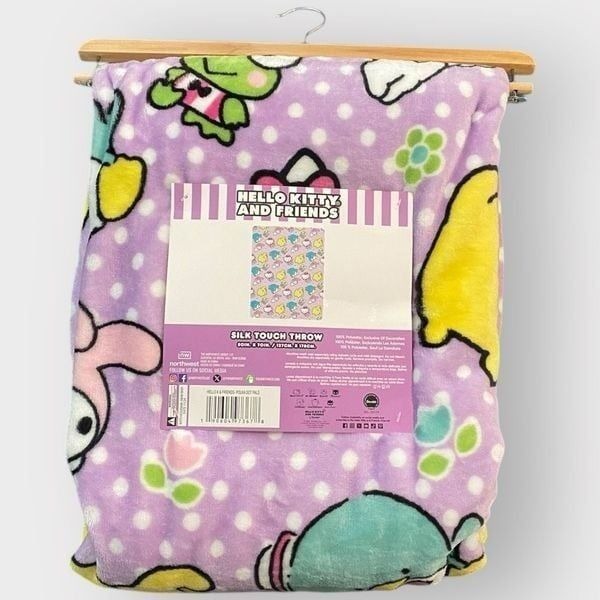 Hello Kitty And Friends Springtime 50”x70 Silk Soft Cloud Throw Blanket New