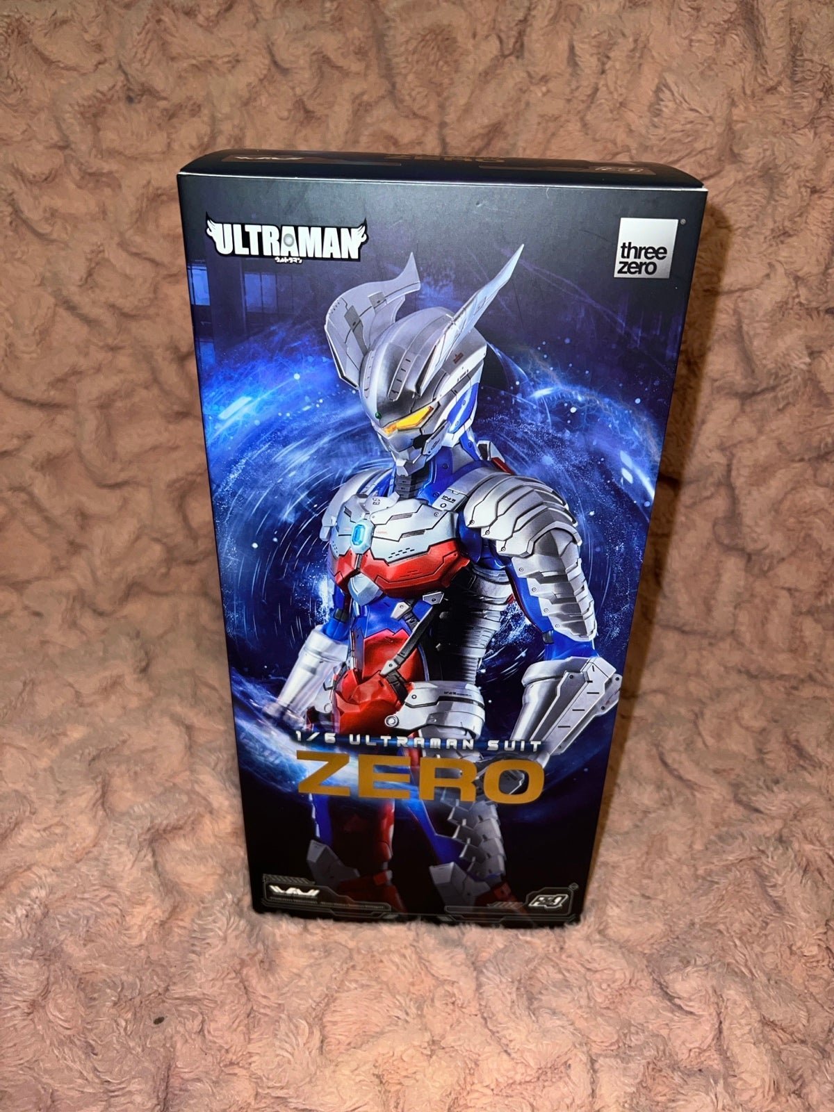 threezero Ultraman Suit Zero 1:6 Scale FigZero Collectible Figure,Multicolor