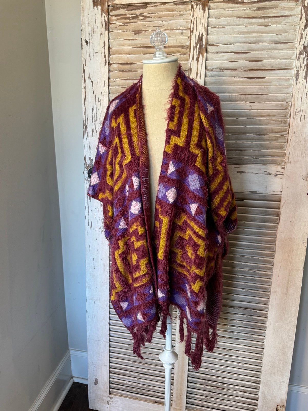 Free People Diamondback Cozy Kimono boho-style poncho with fringe one size