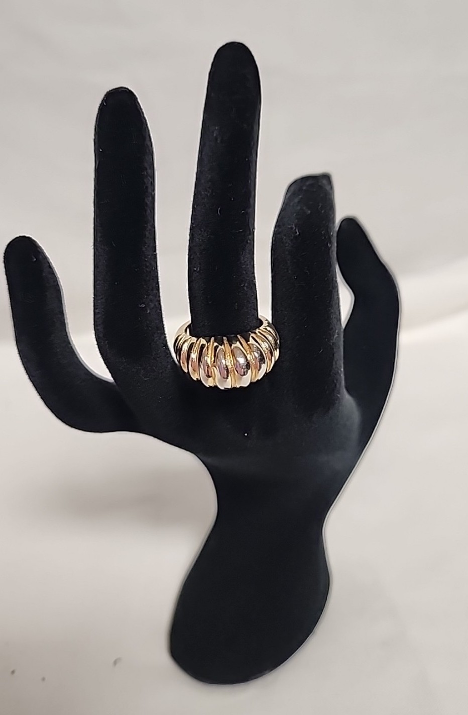 18k HGE Vintage Croissant Dome Ring Size 7