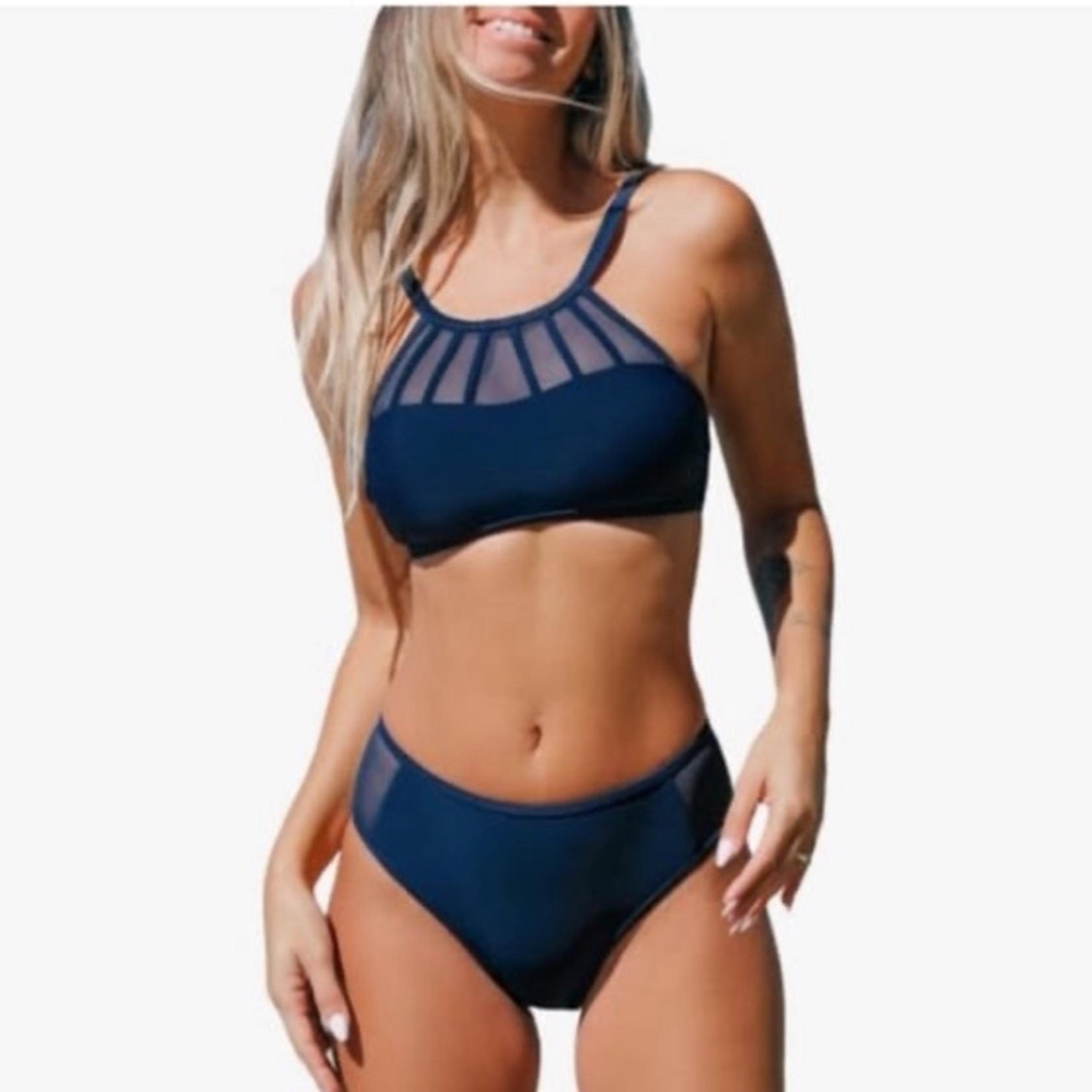 CUPSHE Women's Navy Sweetheart Cutout Bikini Set, M