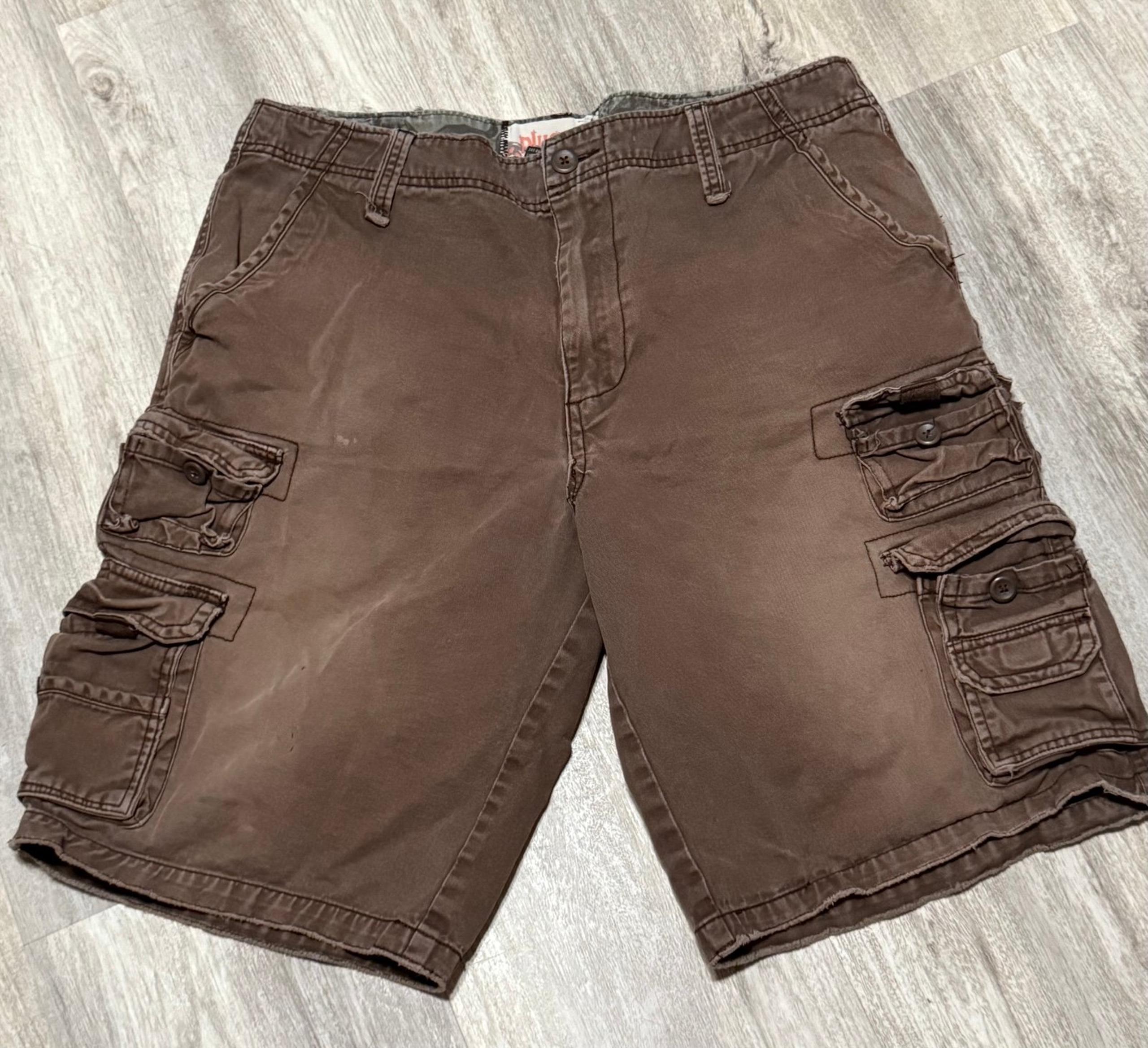 PLUGG 100% Cotton Flat Front Baggy Long Brown Cargo Shorts Men's Size 34