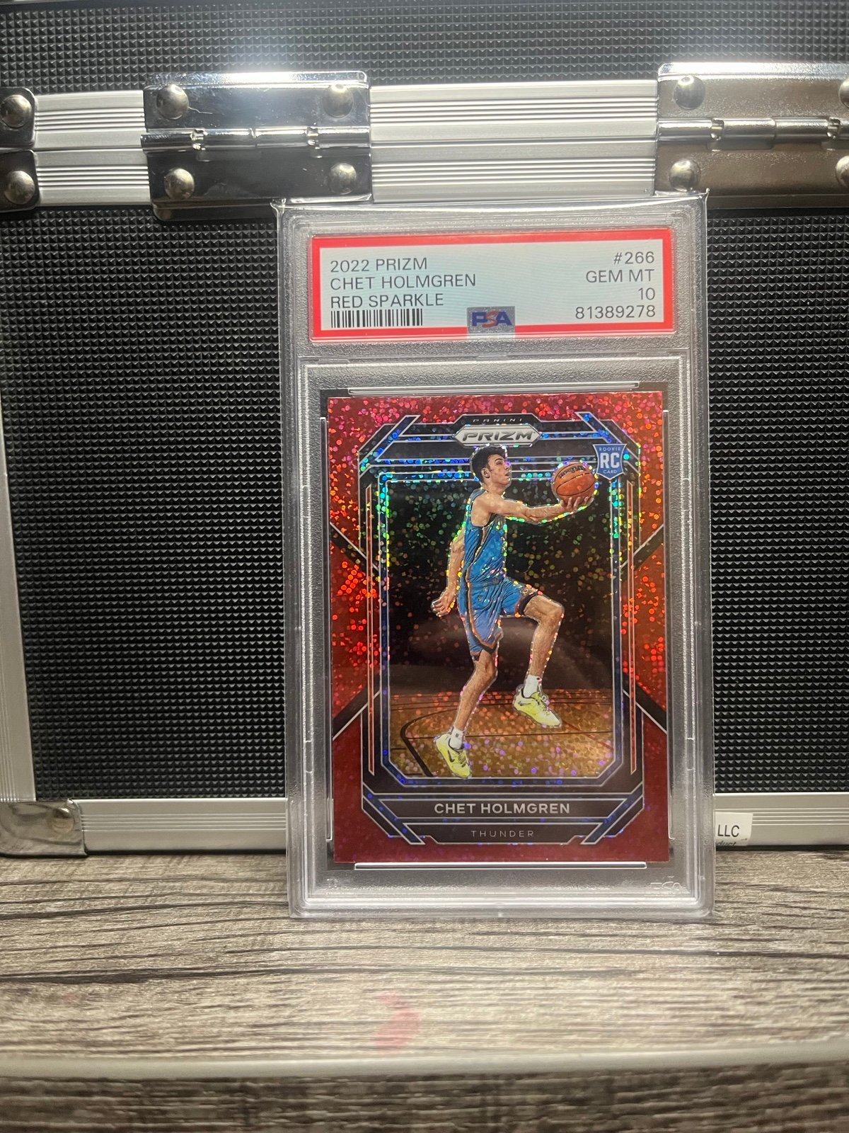 Chet Holmgren prizm Red Sparkle Rookie PSA 10