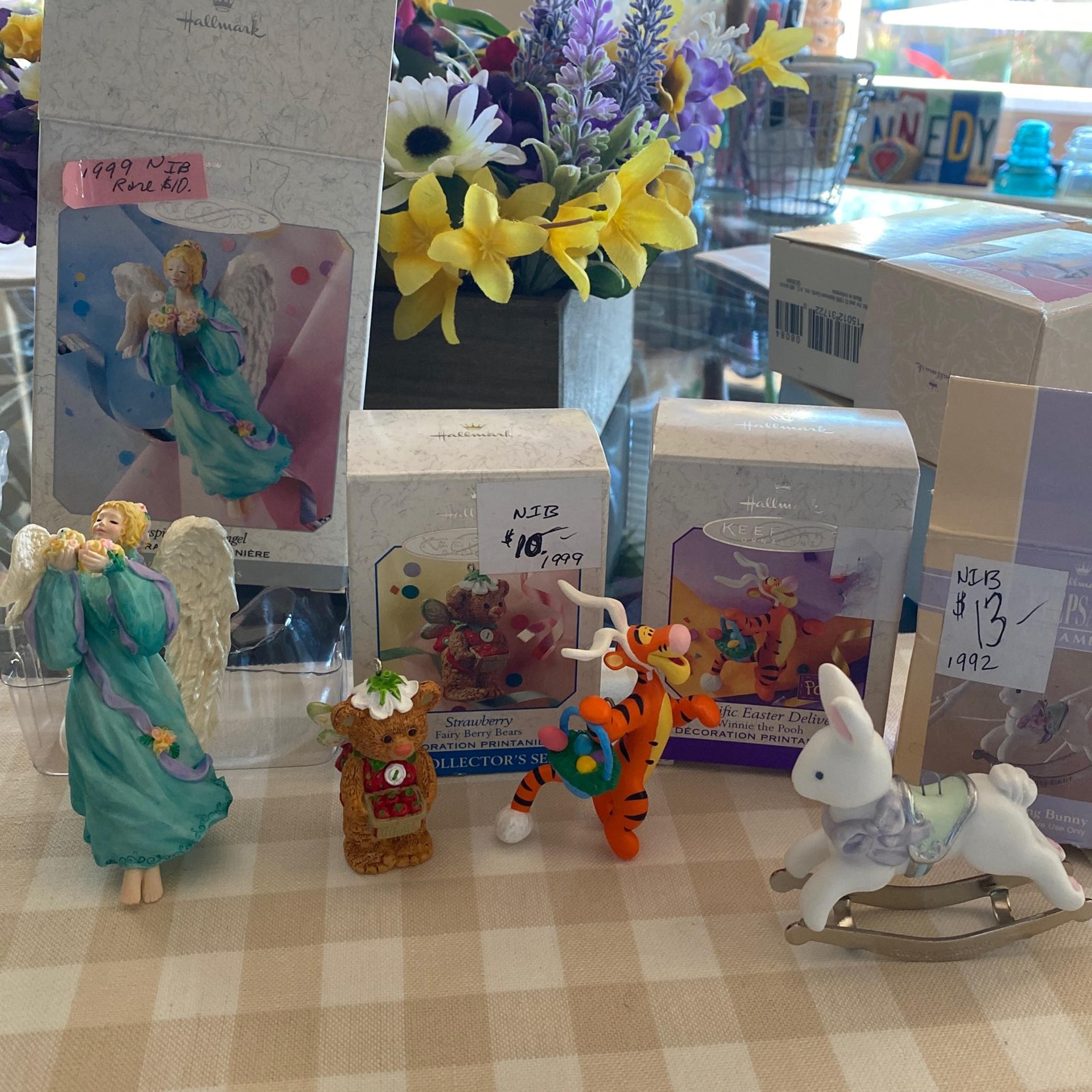 Rare hallmark easter ornaments x4