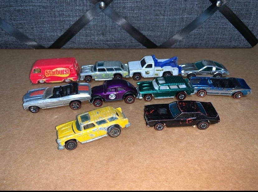 old vintage hot wheels Old An Newer! 1 Is Missing Wheel 1 Is Missing Windshield