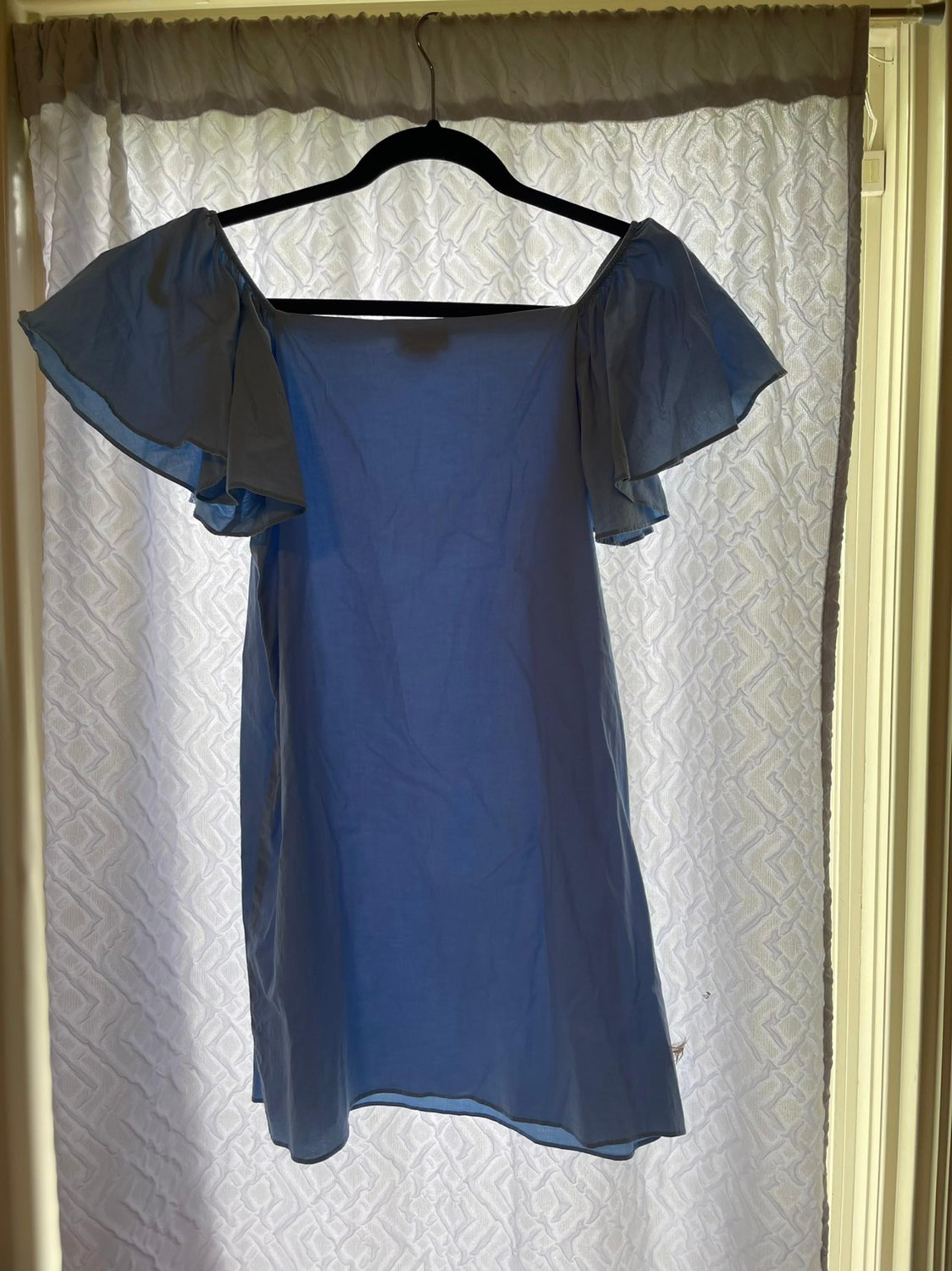 Blue dress
