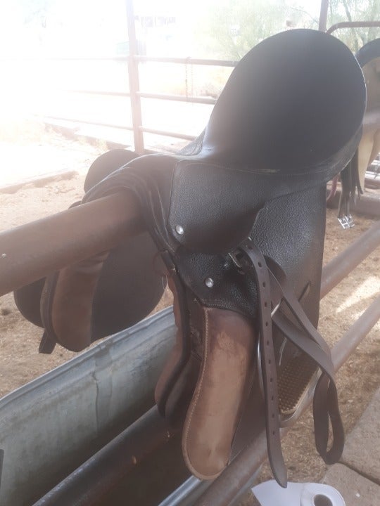 15 English Saddle / All Purpose Saddle
