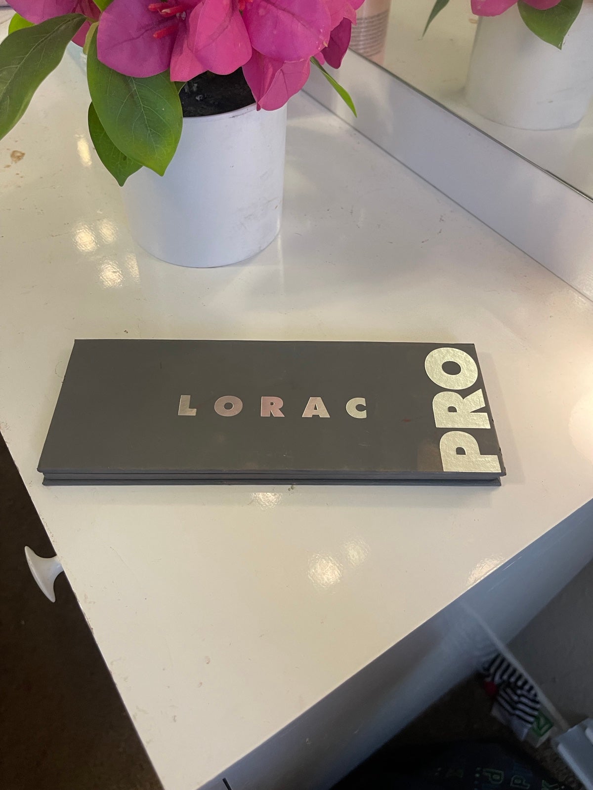 Lorac Pro palette