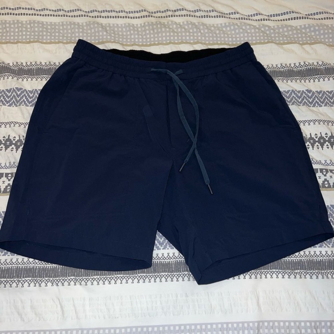 Lululemon• Bowline 6” RipstopTrue Navy Size XL