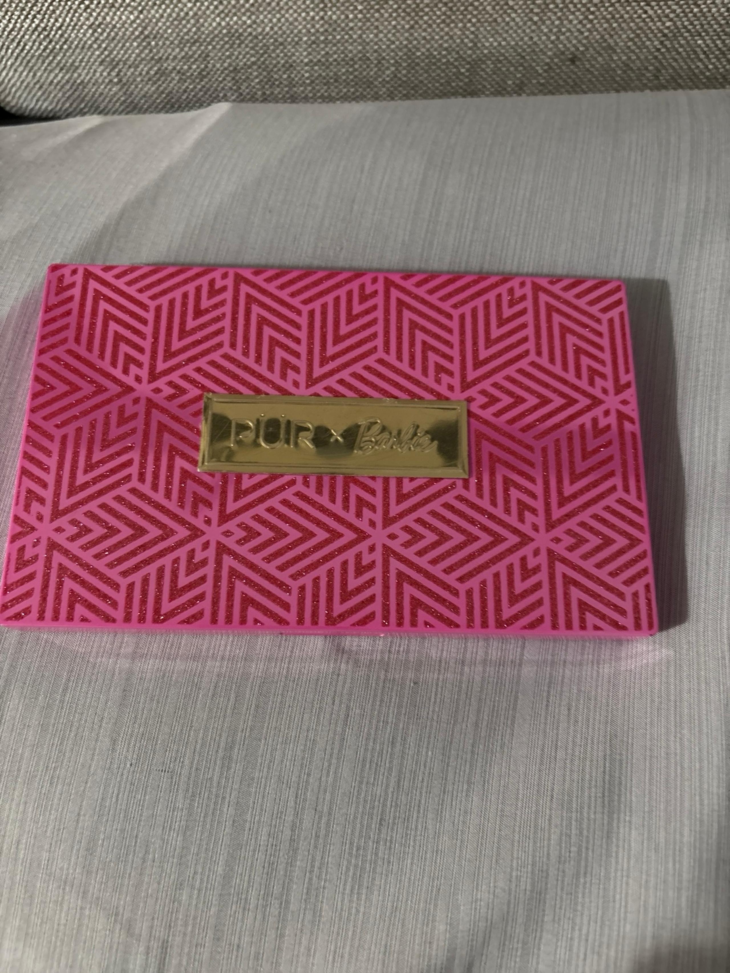 PÜR X BARBIE EYESHADOW PALETTE