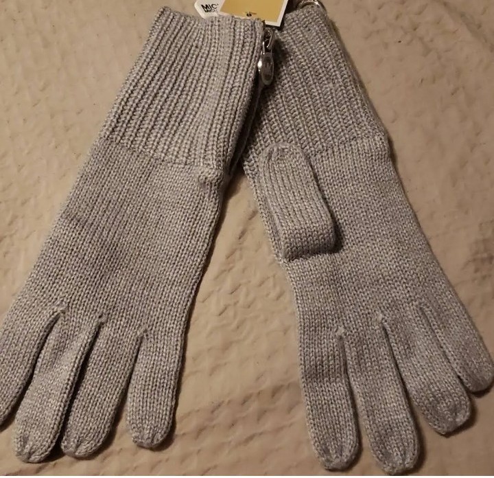 Michael kors ladies logo hardware Gloves