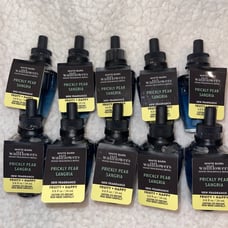 Bath and body works Wallflowers