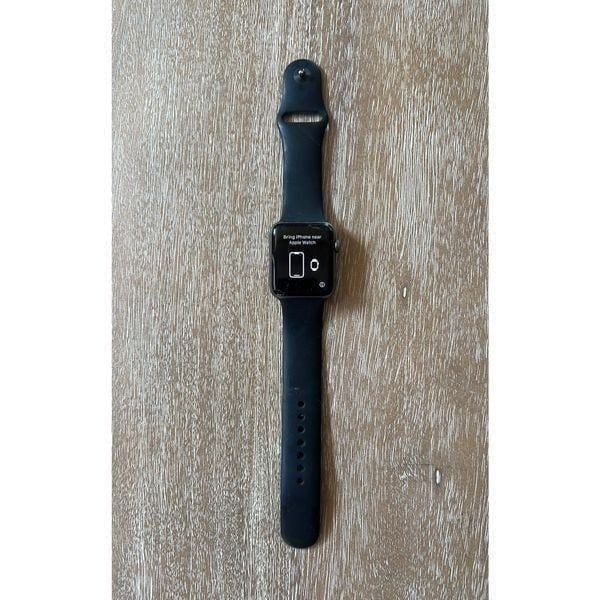 Apple Watch Series 3 42mm Aluminum Case