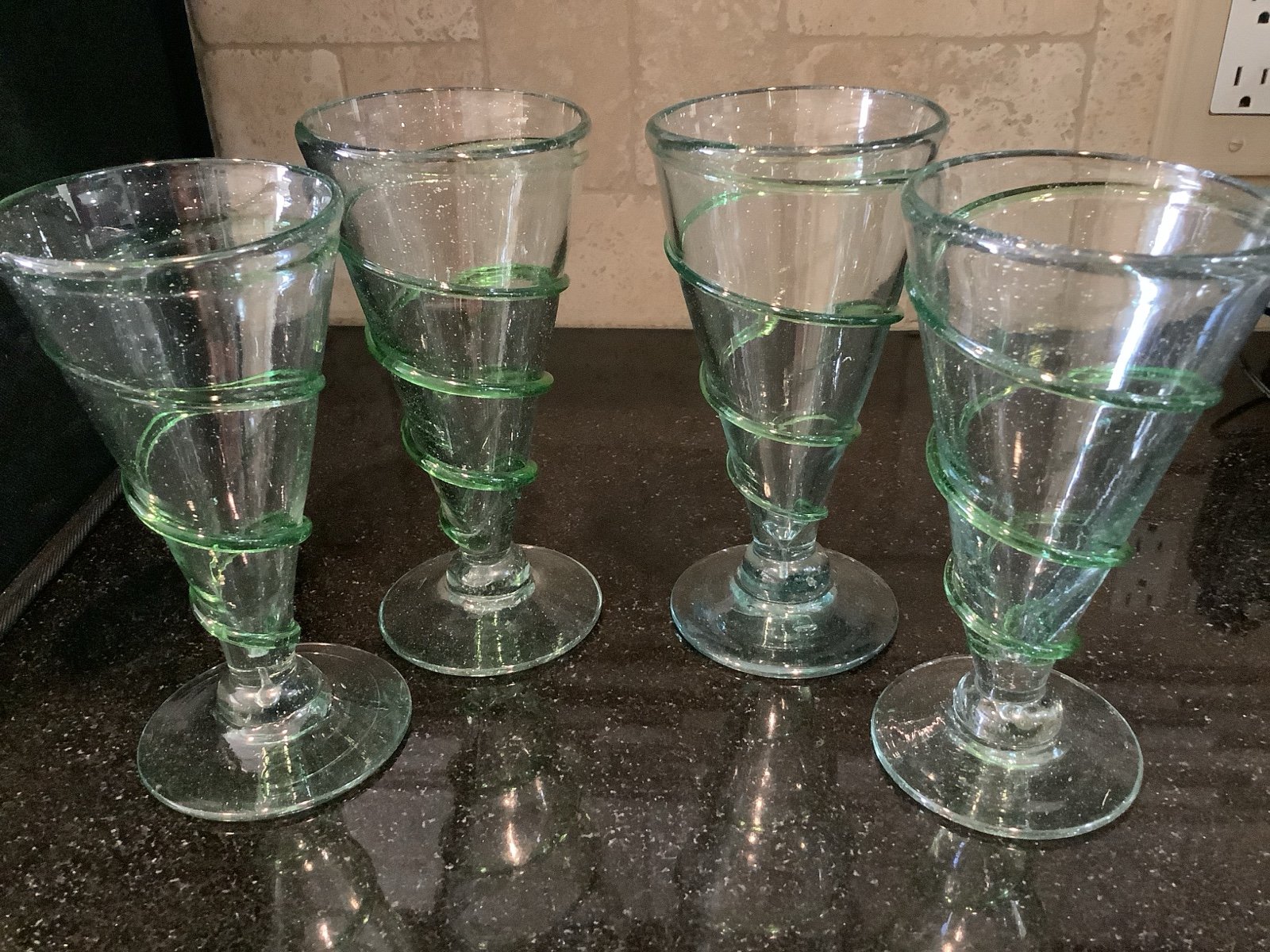 4 Mexican Hand Blown Green Swirl Iced Tea Art Glasses Set Unique Tapered Tumbler