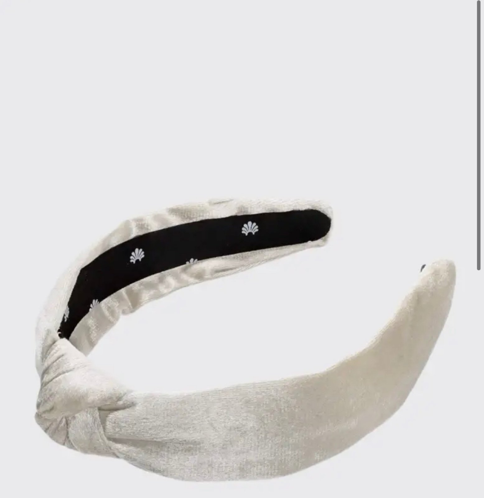 LELE SADOUGHI Petite Velvet Knotted Headband