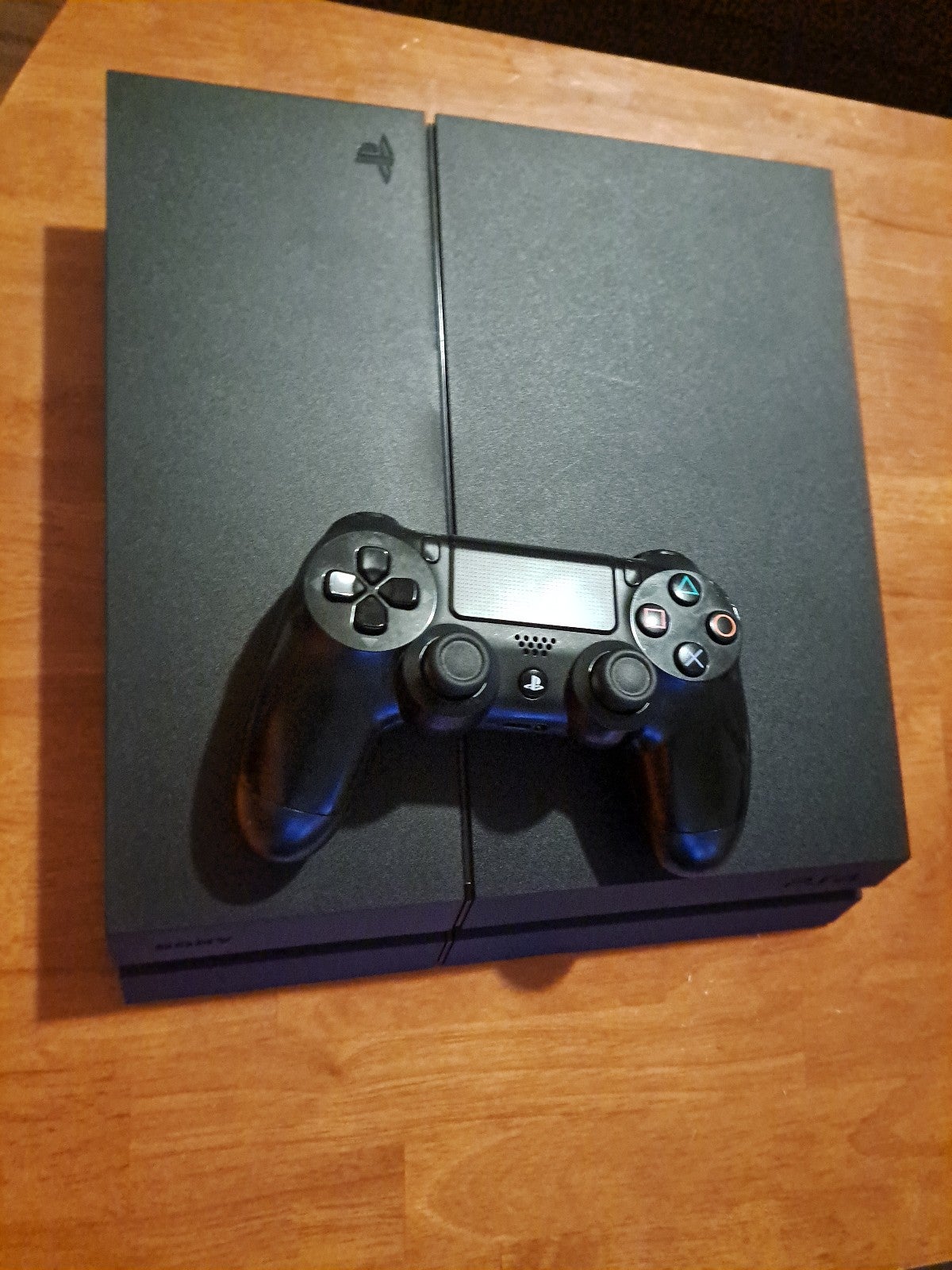 PS4 console AND USB CONTROLLER