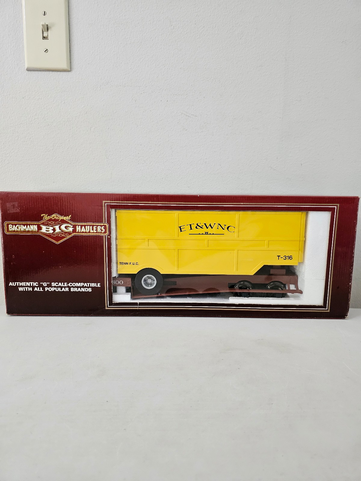 Bachmann #98320 - G Scale - ET&WNC Flat Car with Closed Trailer NIB