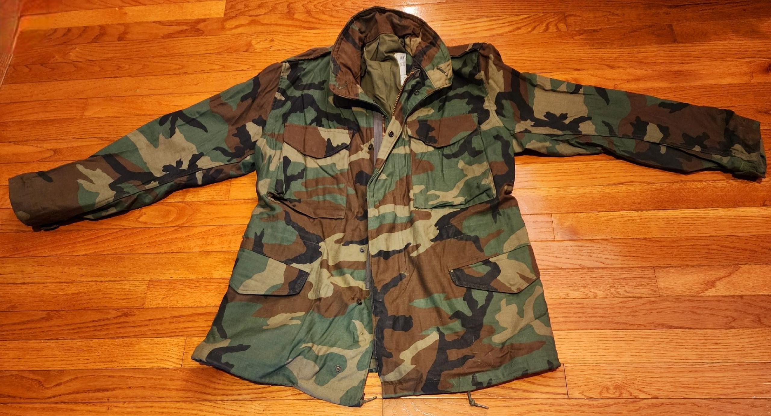 VTG Army Jacket Camo Cold Weather Long Sleeve Insulated Viet Nam Style
