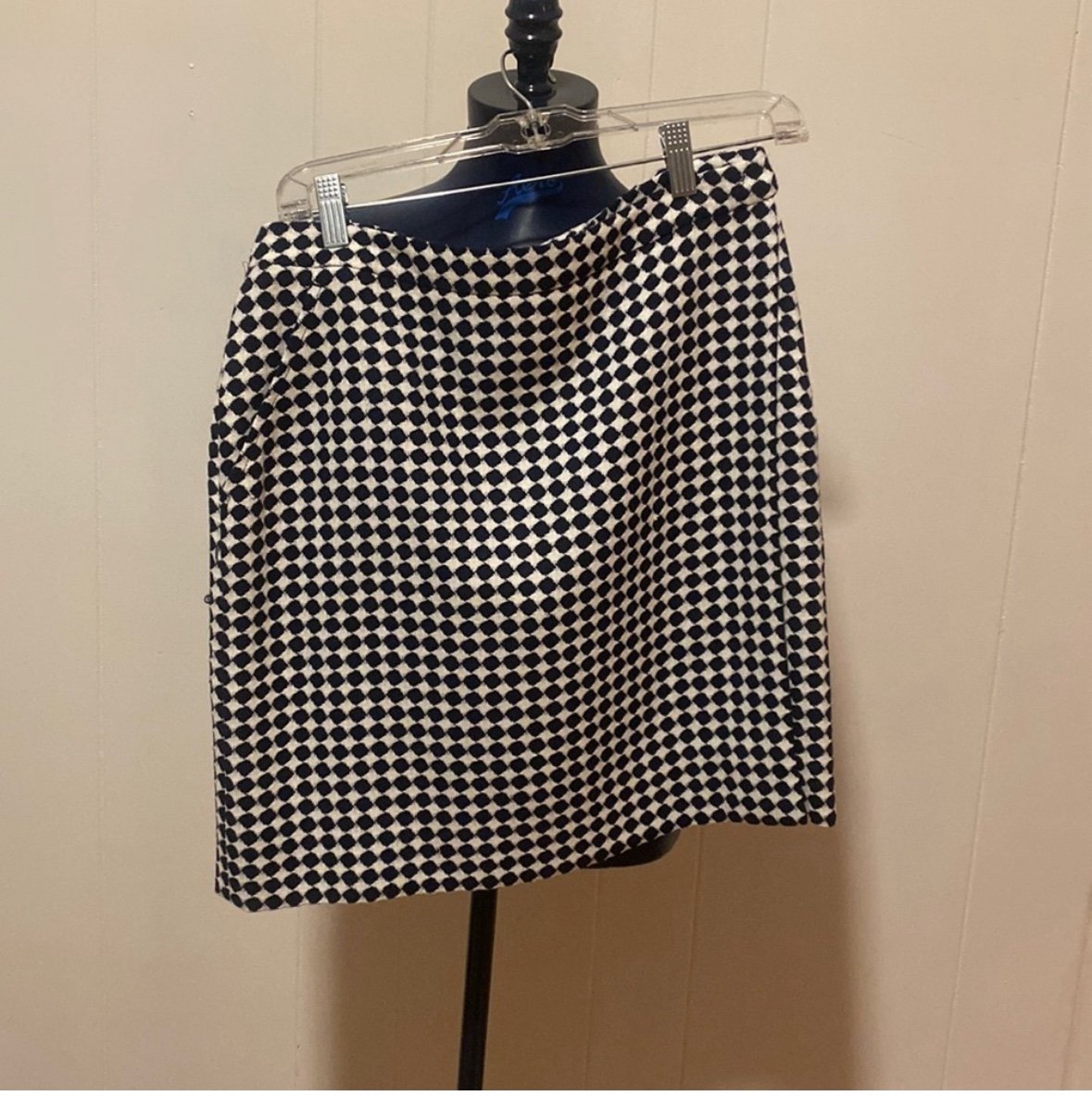 akris punto mini skirt, size 8, like new