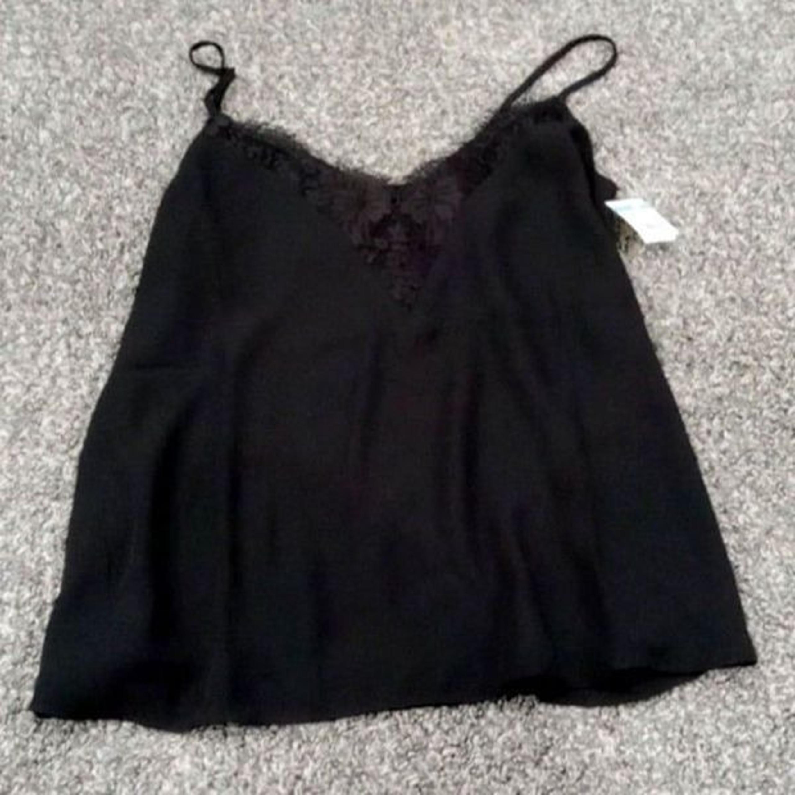 Melrose & Market  black cami with adjustable straps & eyelash trim size XXS NWT