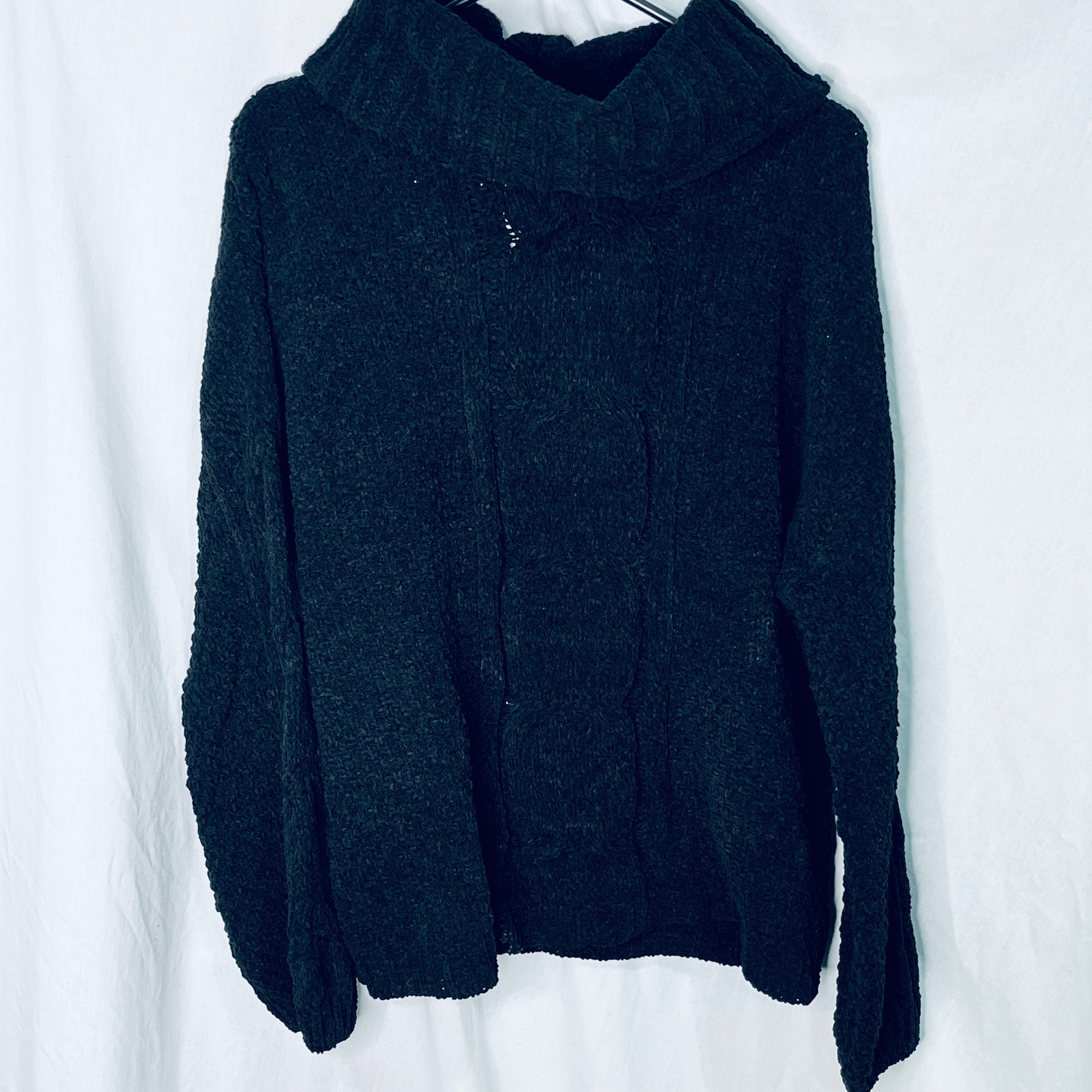 Seven7 Women's Black Chenille Sweater New L
