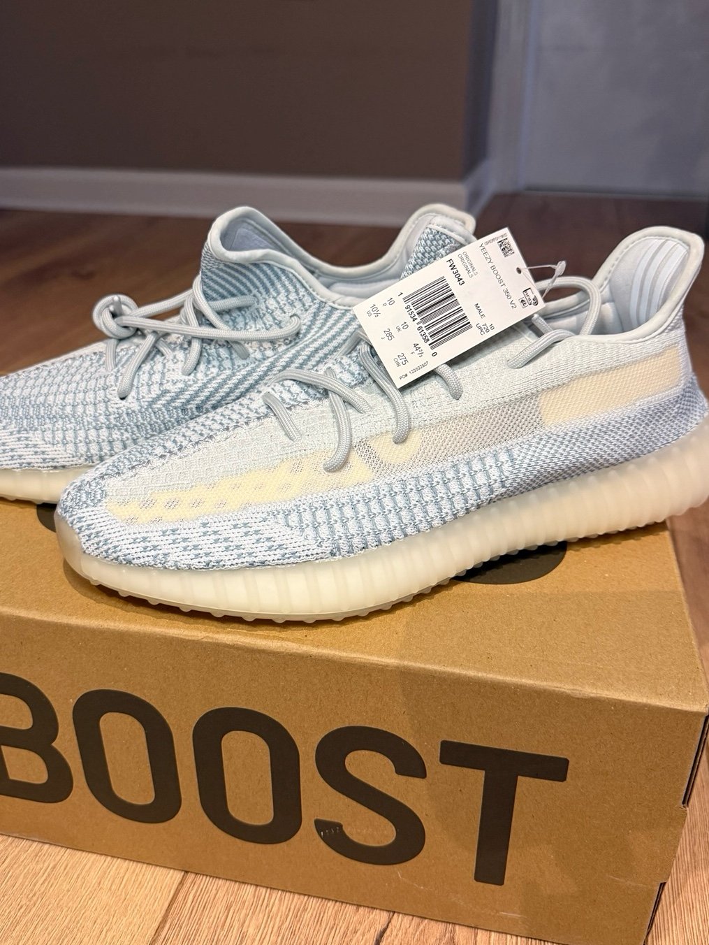 Men’s Yeezy Boost 350 V2 Cloud White