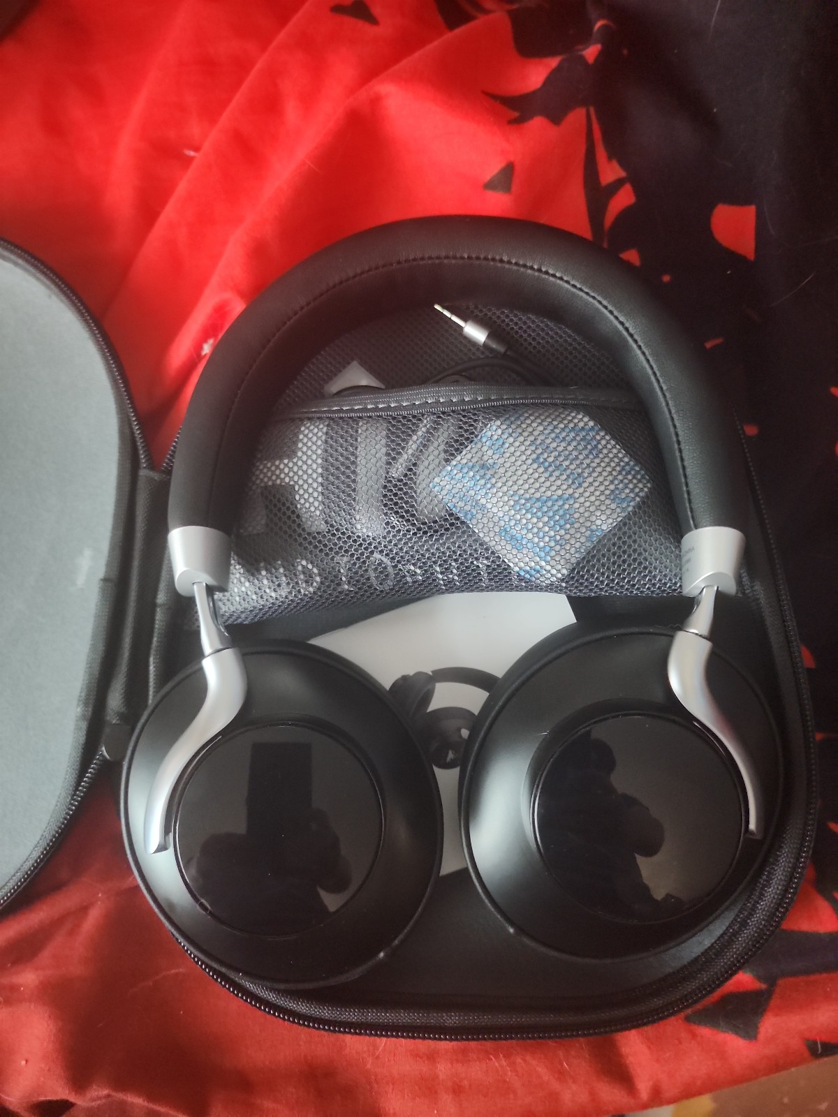 wireless headphones