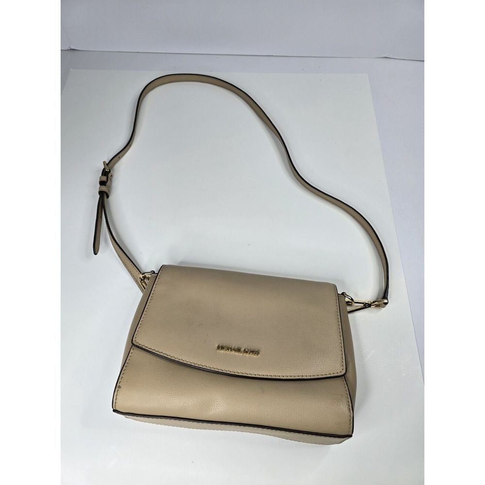 Michael Kors Ellis Medium leather Flap Messenger Crossbody Bag Cocktail Dinner