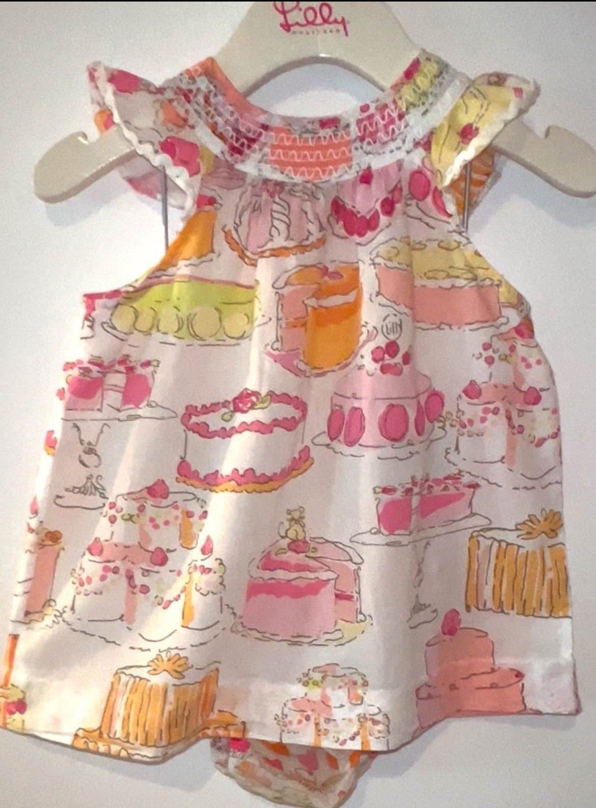 Lilly Pulitzer Let Them Eat Cake 18/24 with pack of matching LTEC invitations!!