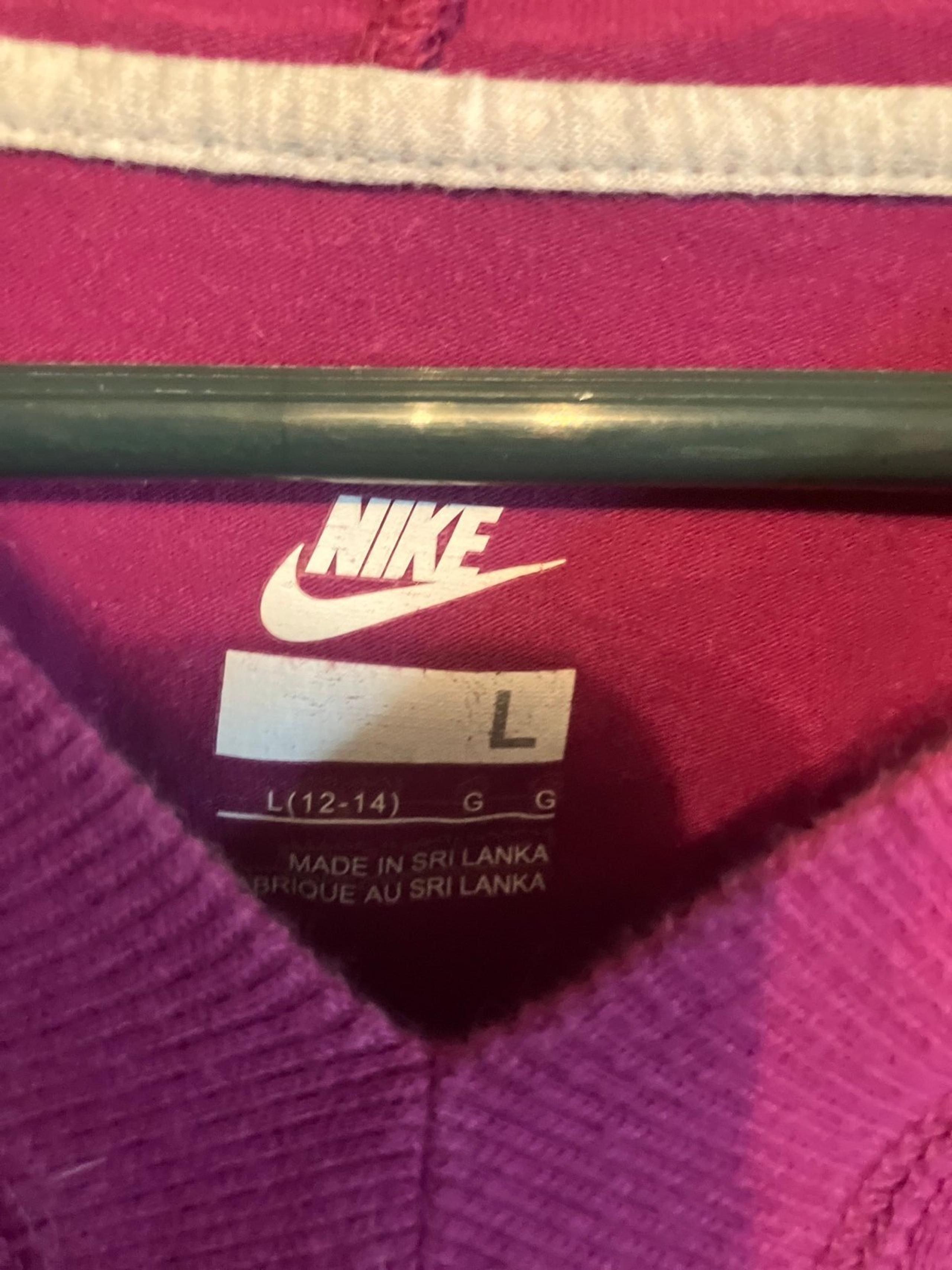 Nike hooded shirt size large ladies