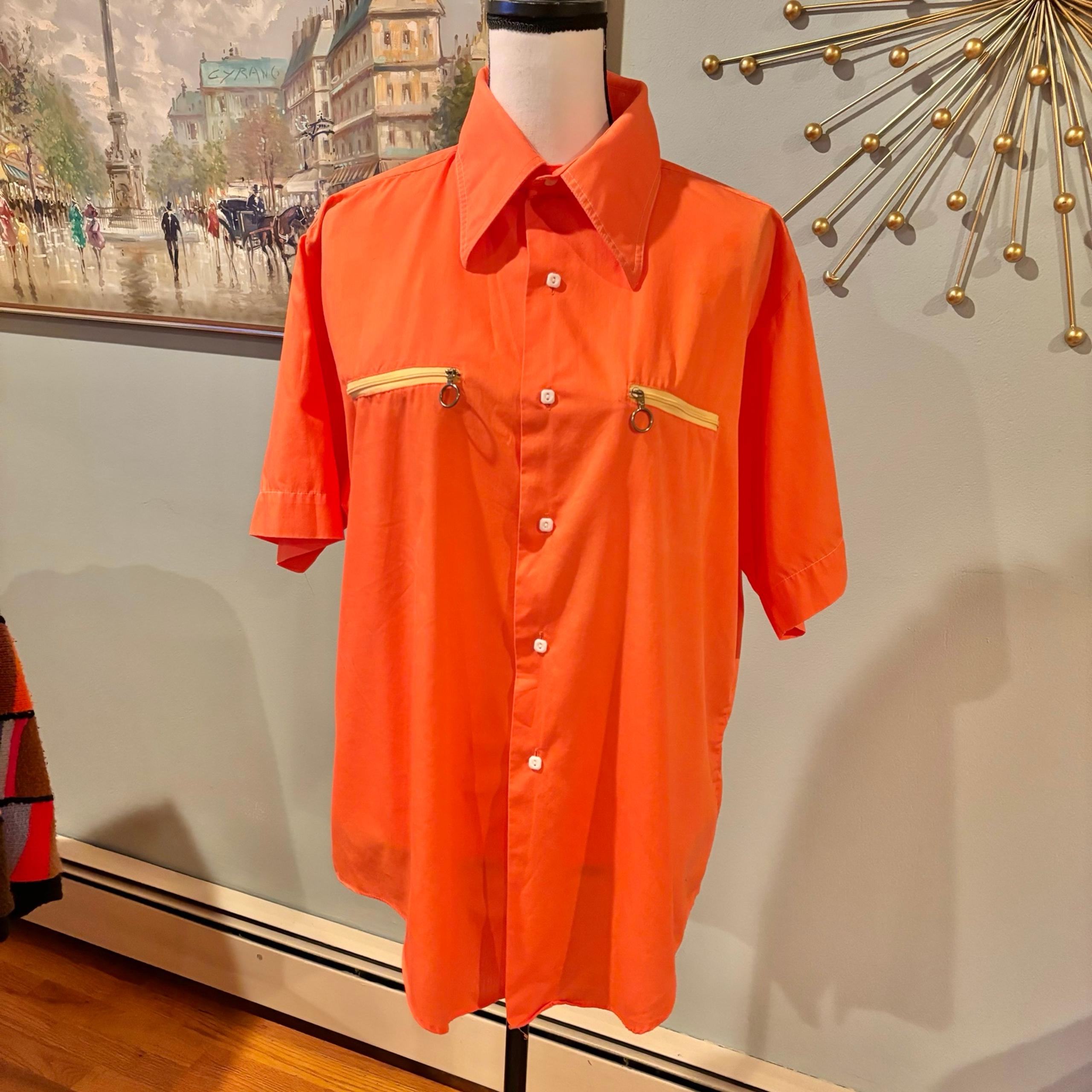 Vintage Men’s Marlboro Button Down Shirt - Size XL